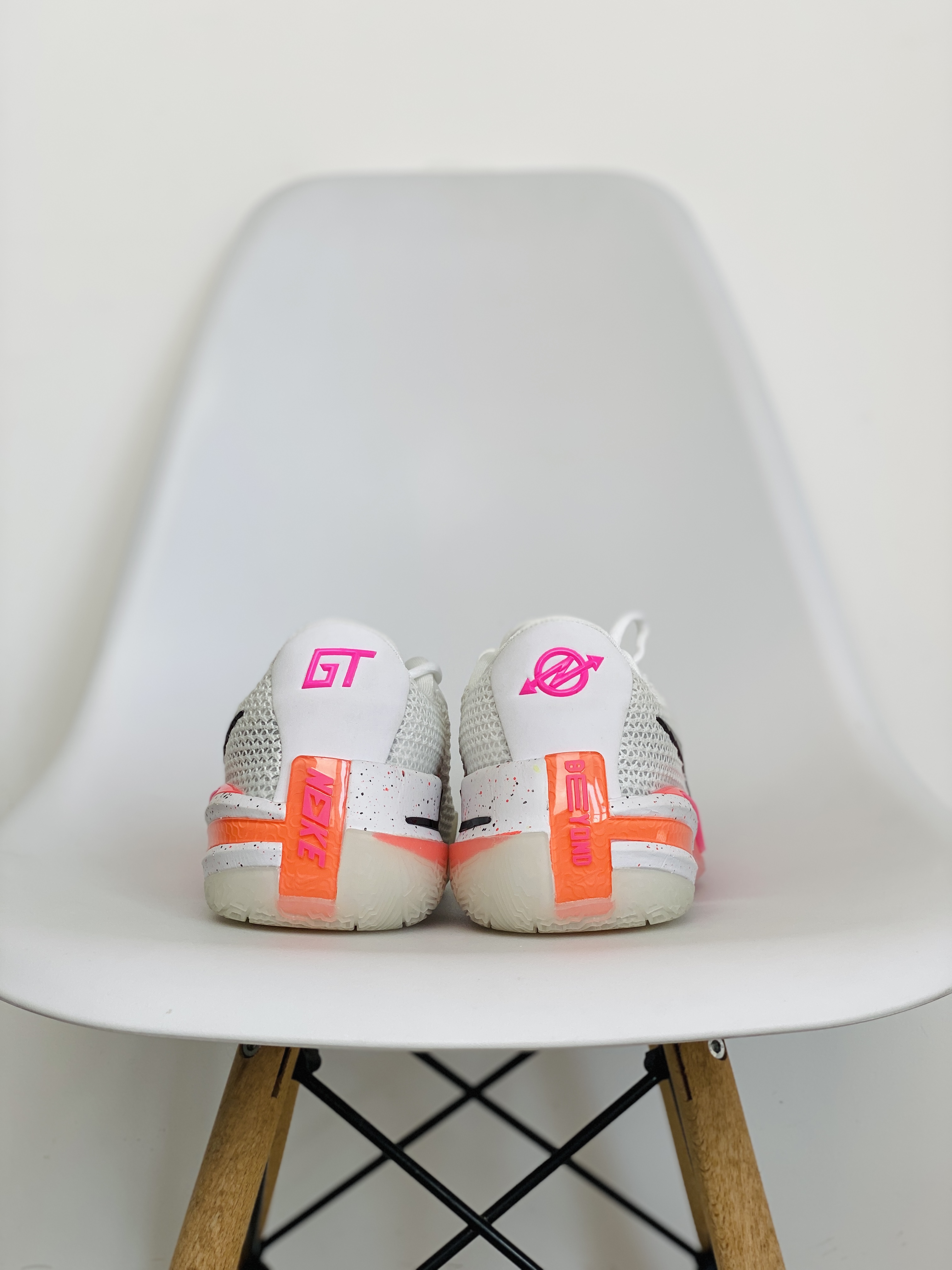 外贸 GT Cut 水蜜桃 低筒 篮球鞋 球鞋 实战鞋 全掌气垫 TPU抗扭 男鞋 CZ0176-106