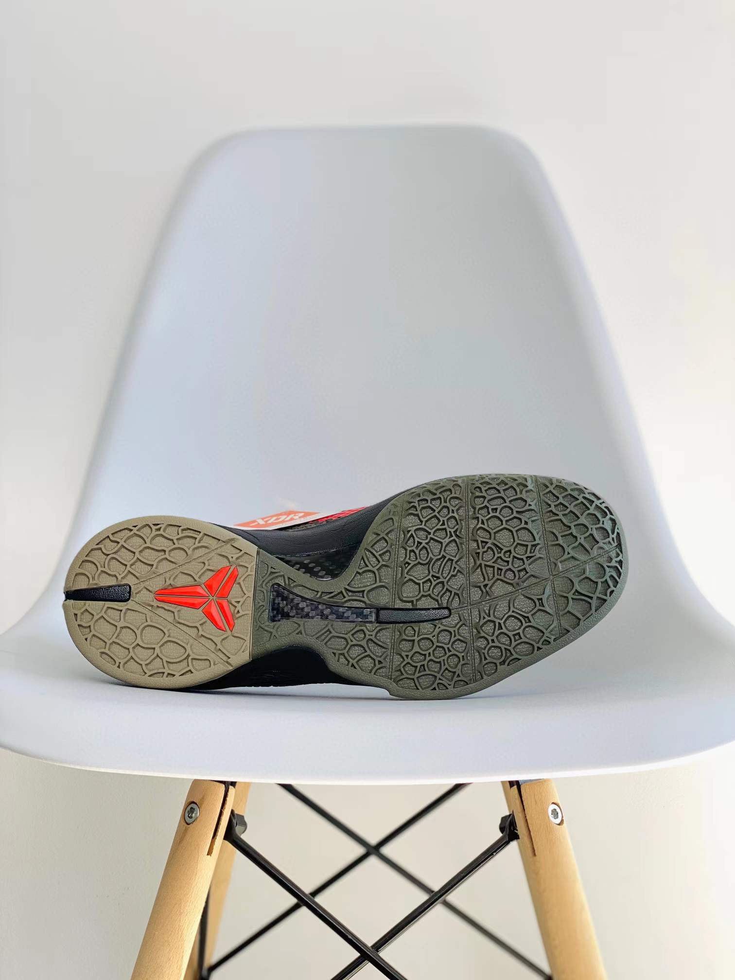 滅世純原 KOBE6 Italian Camo  沙漠 黑紅迷彩 科比 6 球鞋 籃球鞋 實戰鞋 前後氣墊 真碳板 男鞋  429659-900