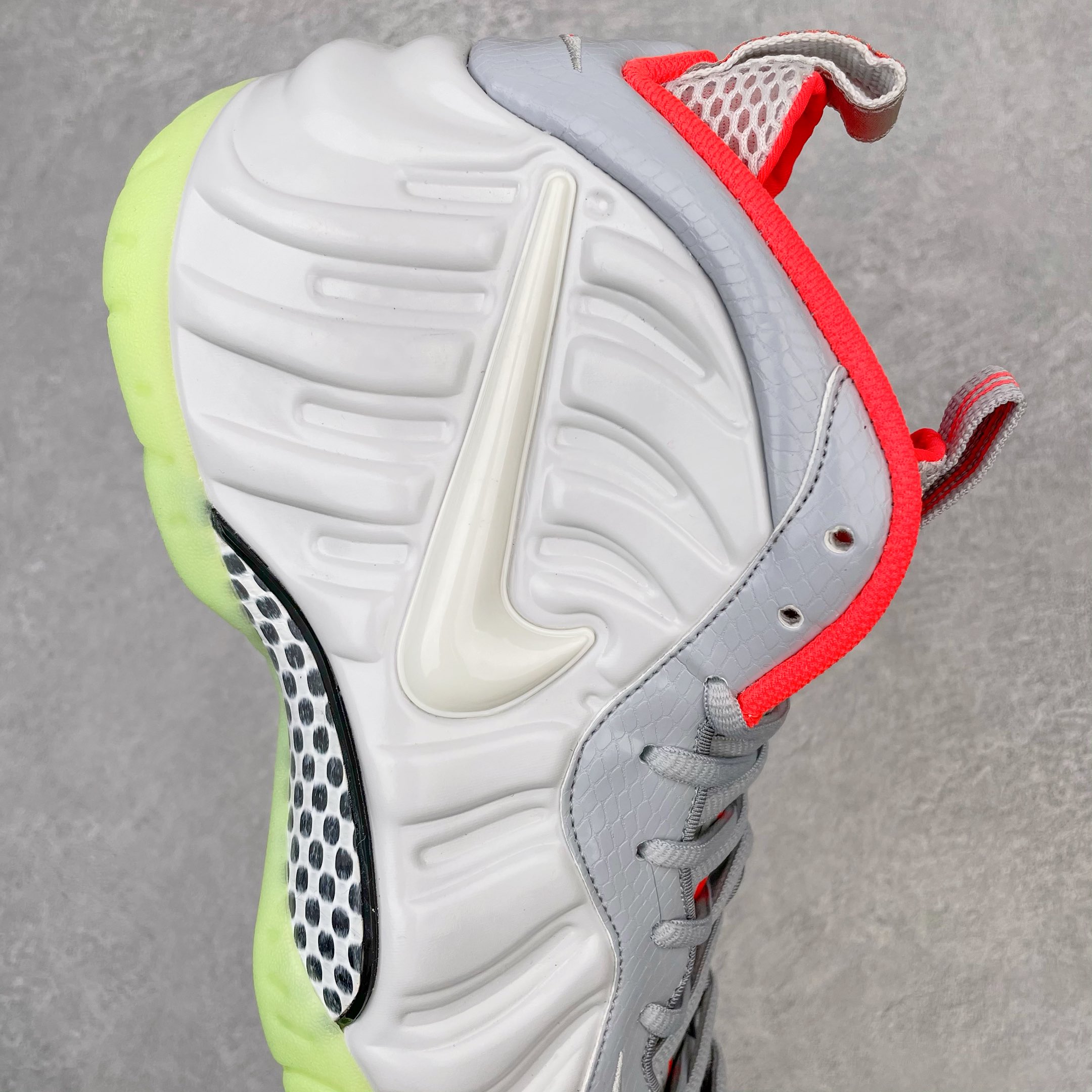 NIKE Air Foamposite One Pro Pure Platinum 白椰子 喷泡 篮球鞋 男鞋 碳板 616750-003