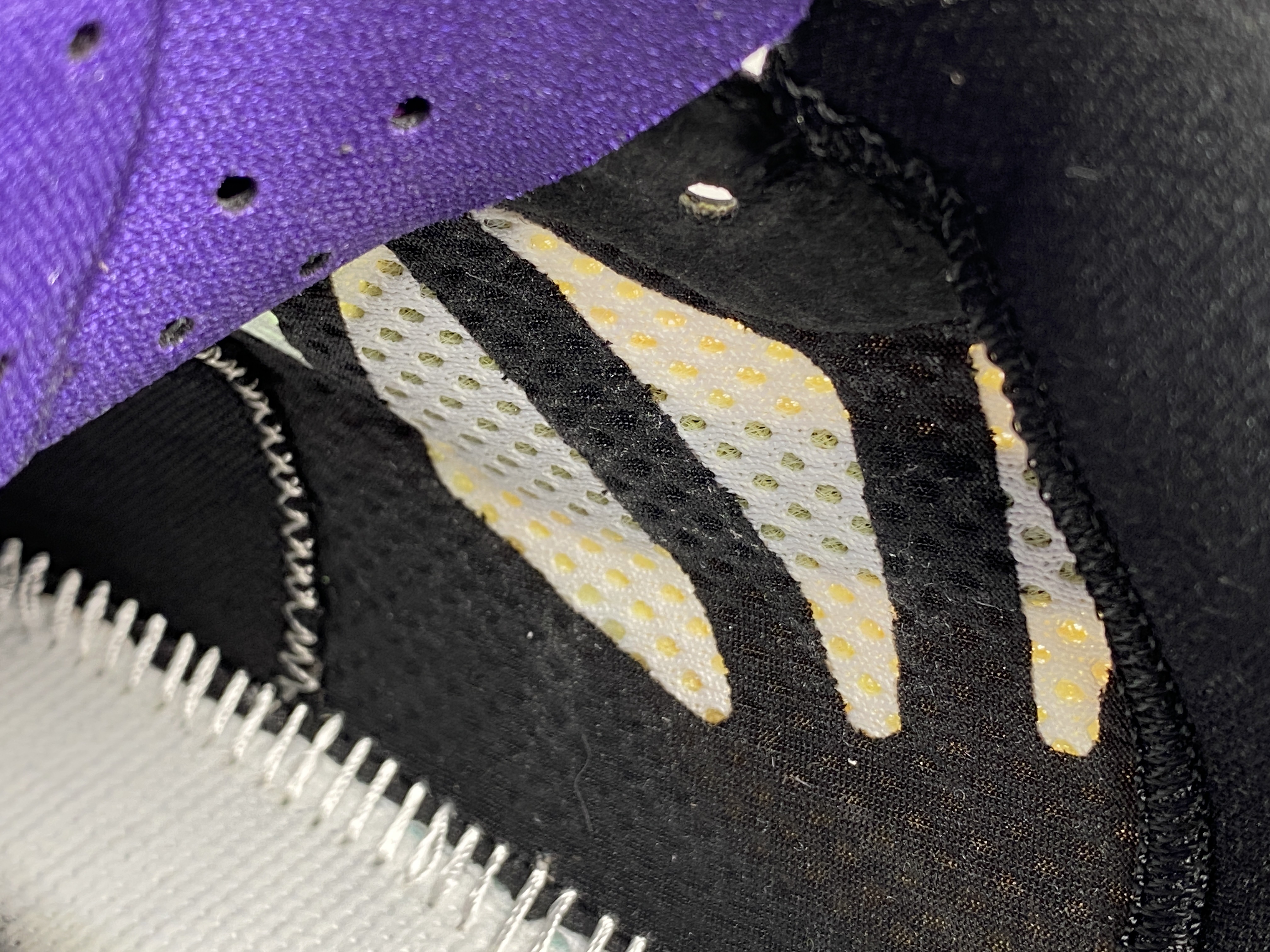 滅世純原 Kobe8 Easter 绿紫 復活節 科比8 低筒 React鞋墊 籃球鞋 實戰鞋 球鞋 男鞋 555035-302