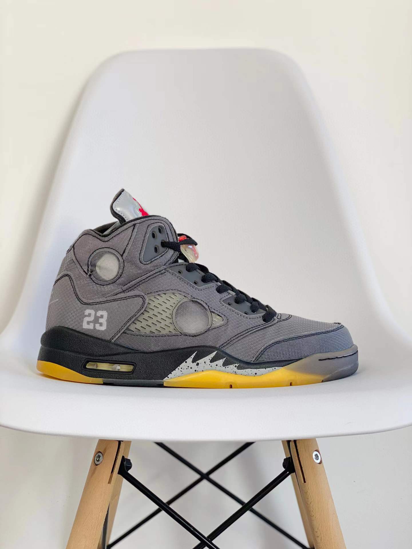 OFF-White Air Jordan 5 Retro 黒蝉翼 高筒 男鞋 休闲鞋 板鞋 篮球鞋 CT8480-001