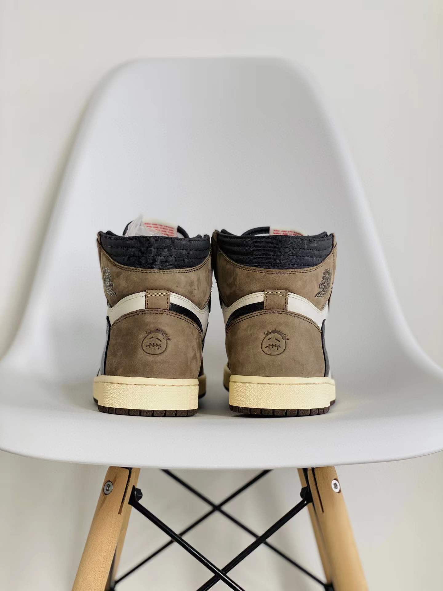 Travis Scott Air Jordan 1 AJ1 Retro OG  TS SP 倒钩 鬼脸 篮球鞋 高筒 休闲鞋 女鞋 男鞋 板鞋  CD4487-100