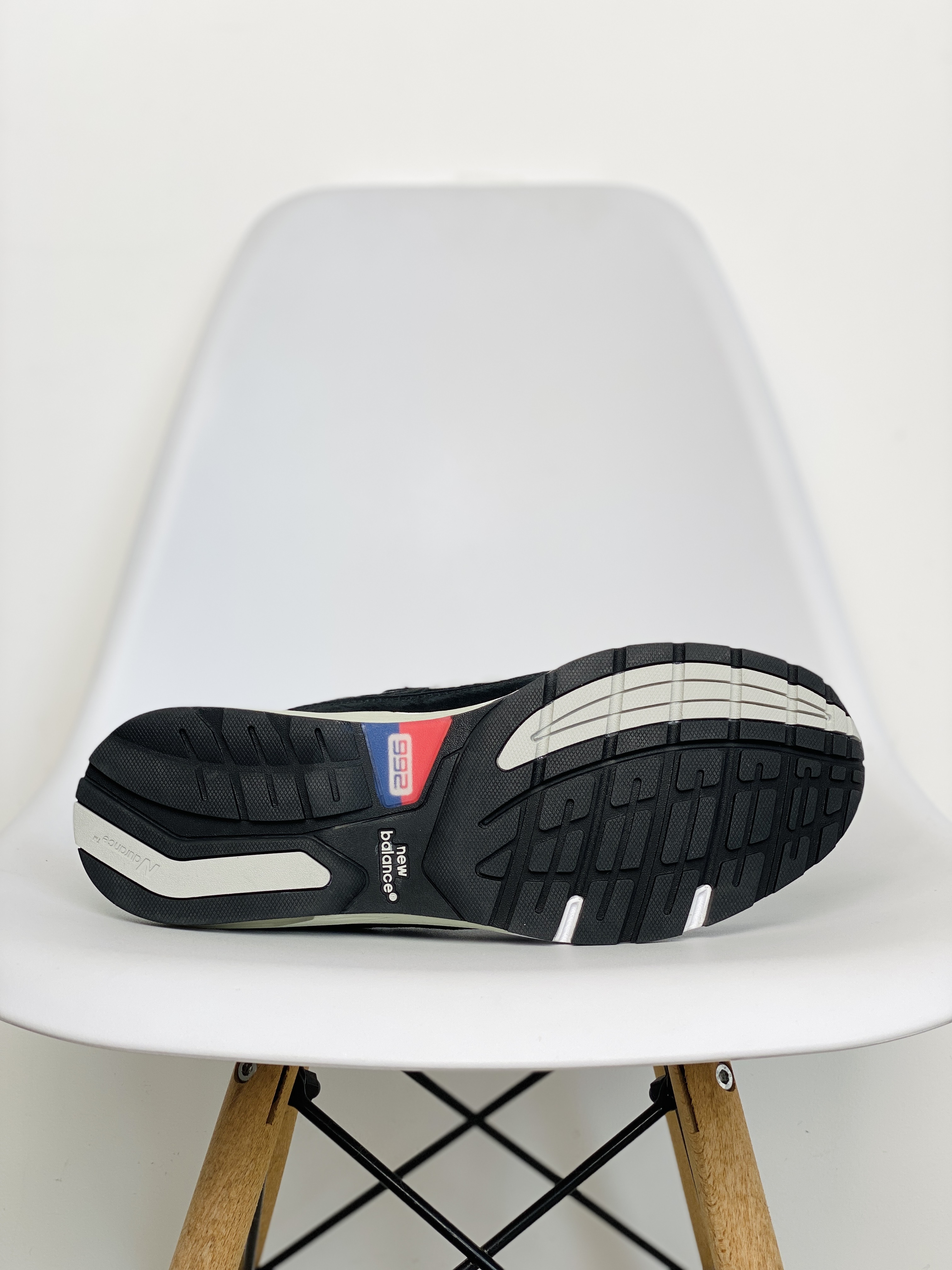 New Balance 992 黑色 美產  低筒 复古跑鞋 休闲鞋 运动鞋 男鞋 女鞋  M992EB