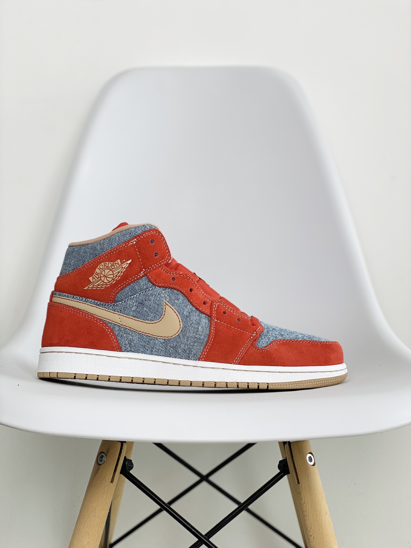 Air Jordan 1 Mid AJ1 Denim 牛仔丹寧 休闲鞋 女鞋 男鞋 情侣鞋 板鞋  DM4352-600