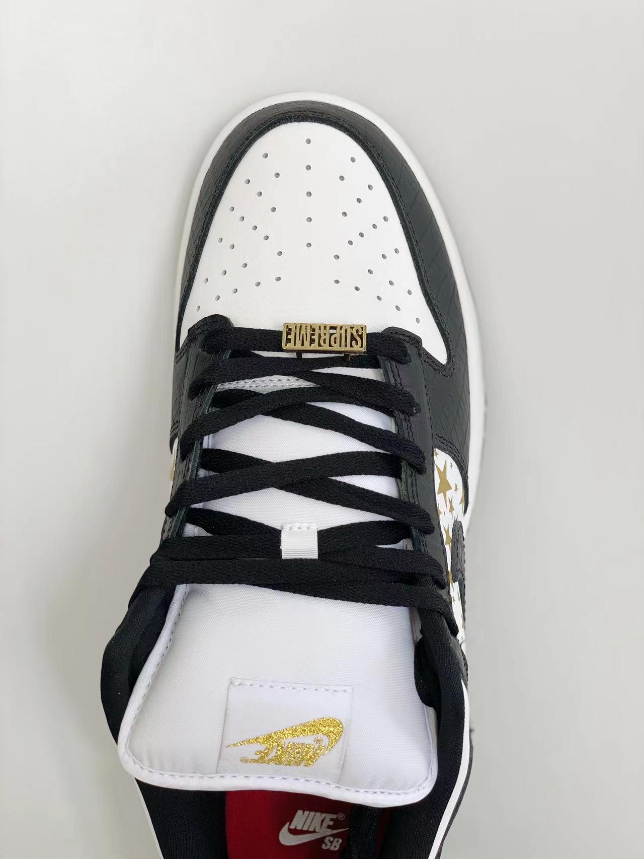  Supreme x SB Dunk Low Black Stars 联名 白金黑 低筒 复古板鞋 休闲鞋 男鞋 女鞋 DH3228-102