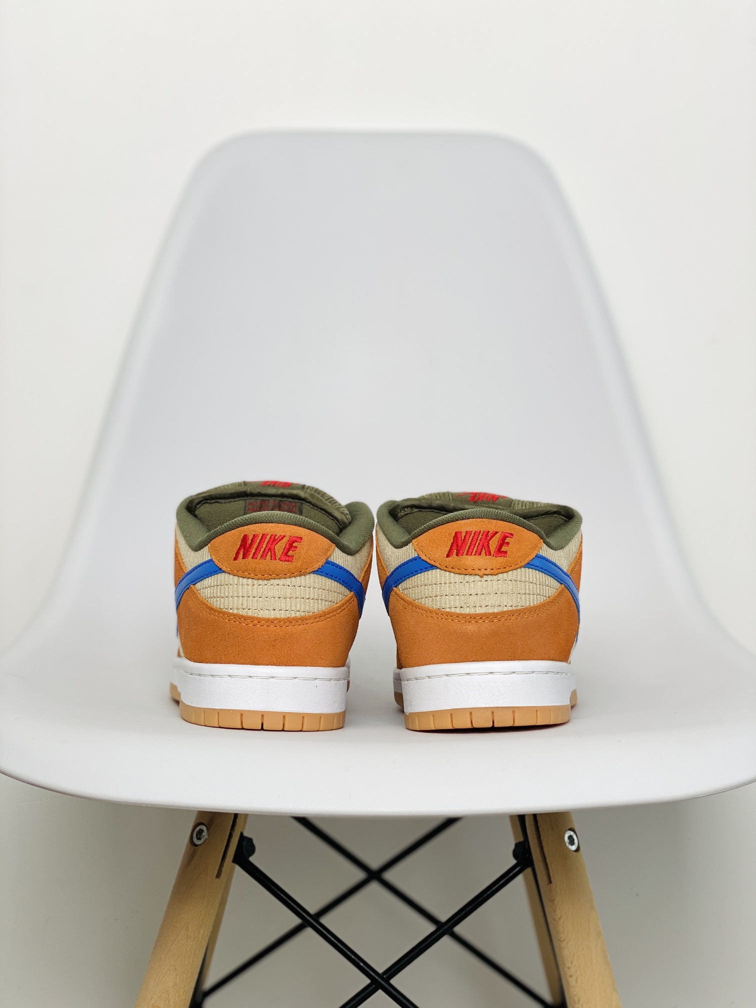 dunk Low Corduroy 卡其棕 灯芯绒 低筒 复古板鞋 休闲鞋 男鞋 女鞋 BQ6817-201