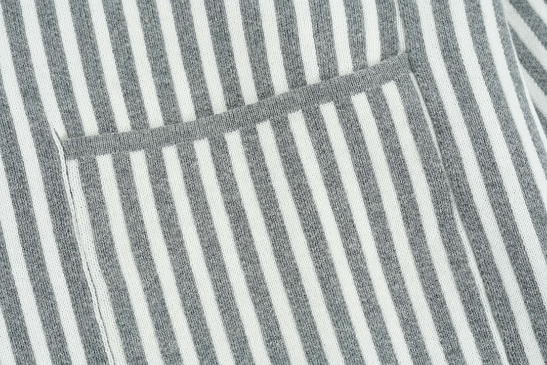 Thom Browne 22FW 条纹西装外套 灰色 长袖 秋冬款 男女同款 