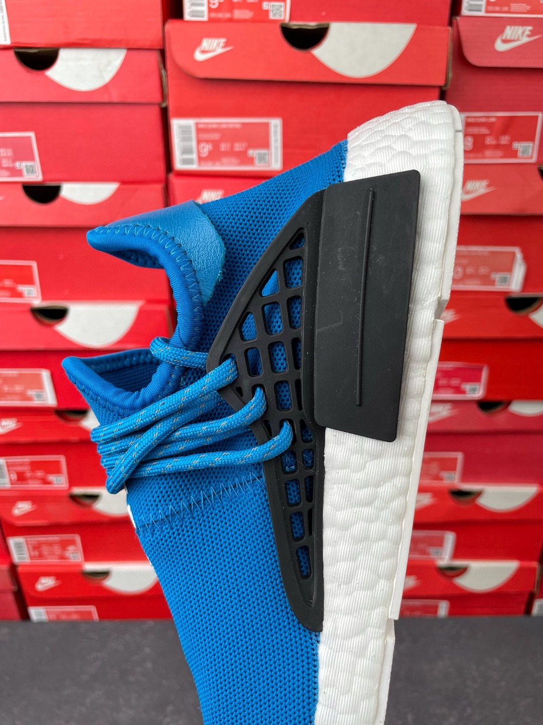 Pharrell Williams x adidas originals NMD HU Human Being Sharp Blue 菲董联名 蓝白色 低筒 运动鞋 休闲鞋 男鞋 BB0618
