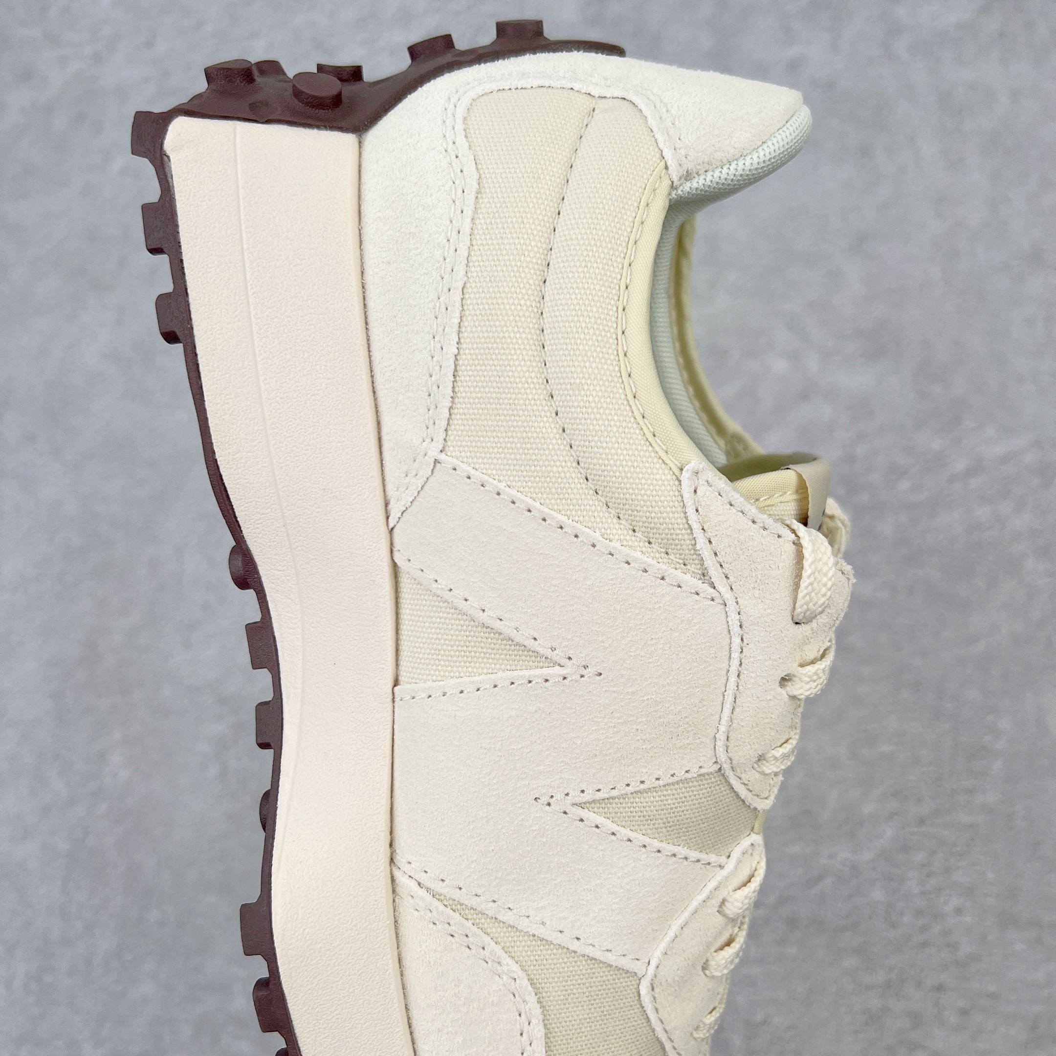 New Balance 327 海鹽白 女款 低筒 复古慢跑鞋 休闲鞋 板鞋 运动鞋 男鞋 女鞋 WS327FB