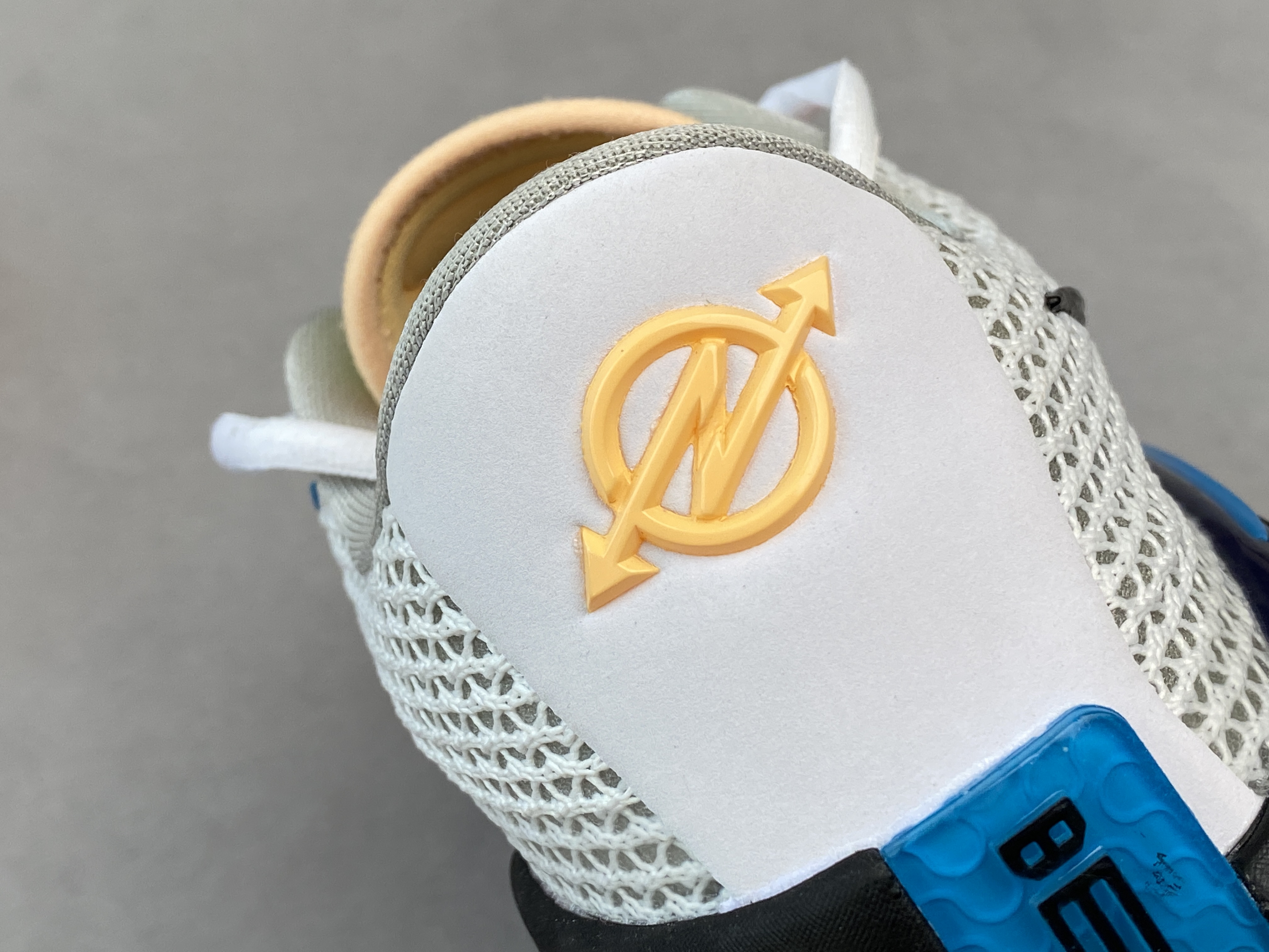 外贸 GT Cut 五彩 低筒 篮球鞋 球鞋 实战鞋 全掌气垫 TPU抗扭 男鞋 CZ0176-101