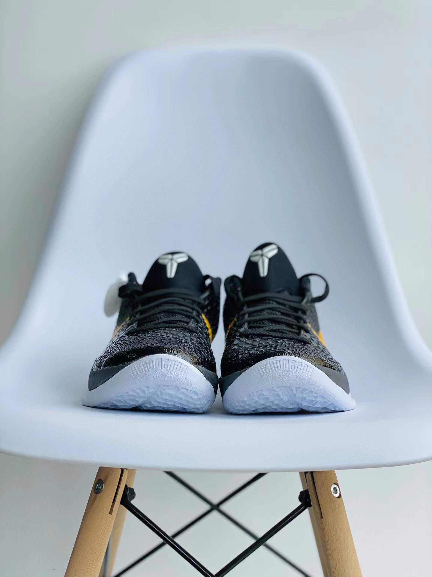 滅世純原 KOBE6 Black Del Sol 黑曼巴 科比 6 低筒 球鞋 籃球鞋 實戰鞋 前後氣墊 真碳板 男鞋 429659-002