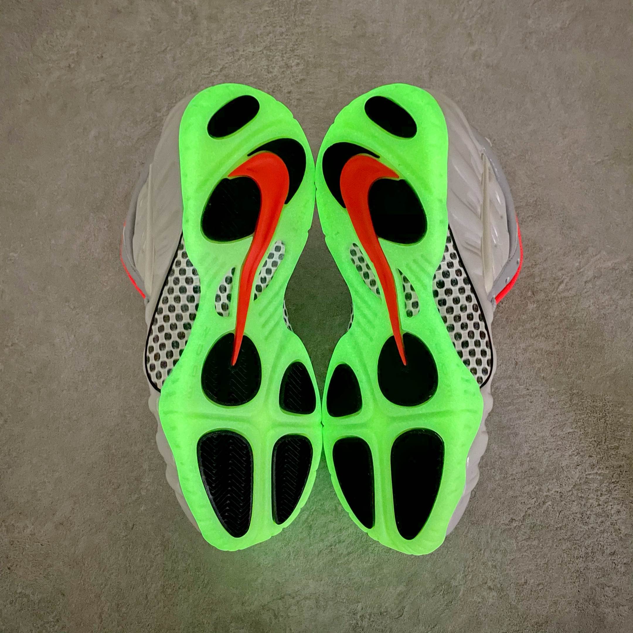 NIKE Air Foamposite One Pro Pure Platinum 白椰子 喷泡 篮球鞋 男鞋 碳板 616750-003