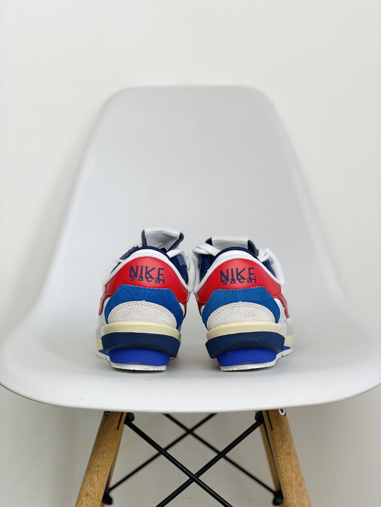 Sacai x Cortez 4.0 白红蓝 解构 低筒 复古休闲鞋 跑步鞋 板鞋 男鞋 女鞋 DQ0581-100