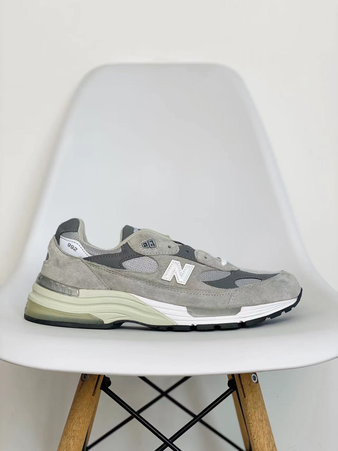 New Balance 992 元祖灰 美產  低筒 复古跑鞋 休闲鞋 运动鞋 男鞋 女鞋  M992GR