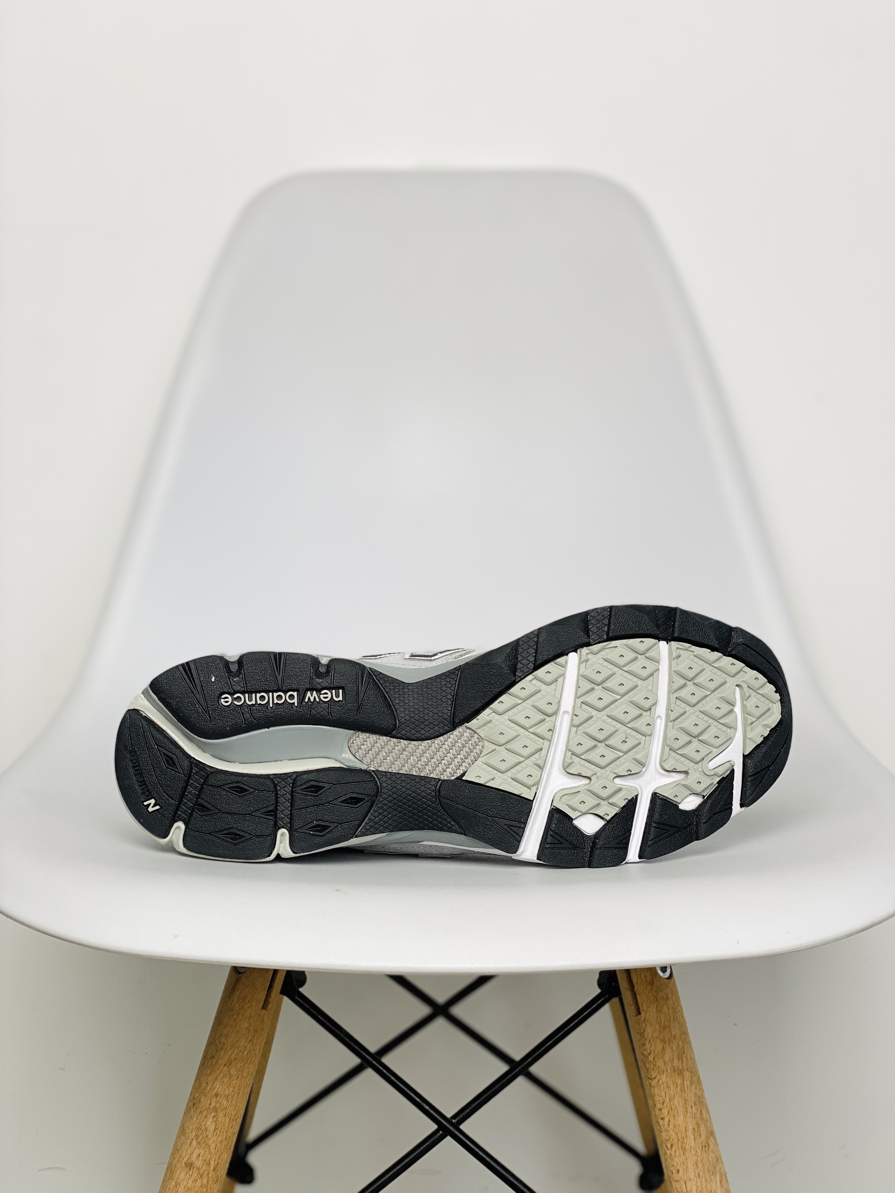 新版 New Balance 990 V3 元祖灰色 低筒 复古跑鞋 休闲鞋 板鞋 运动鞋 男鞋 女鞋 M990GY3