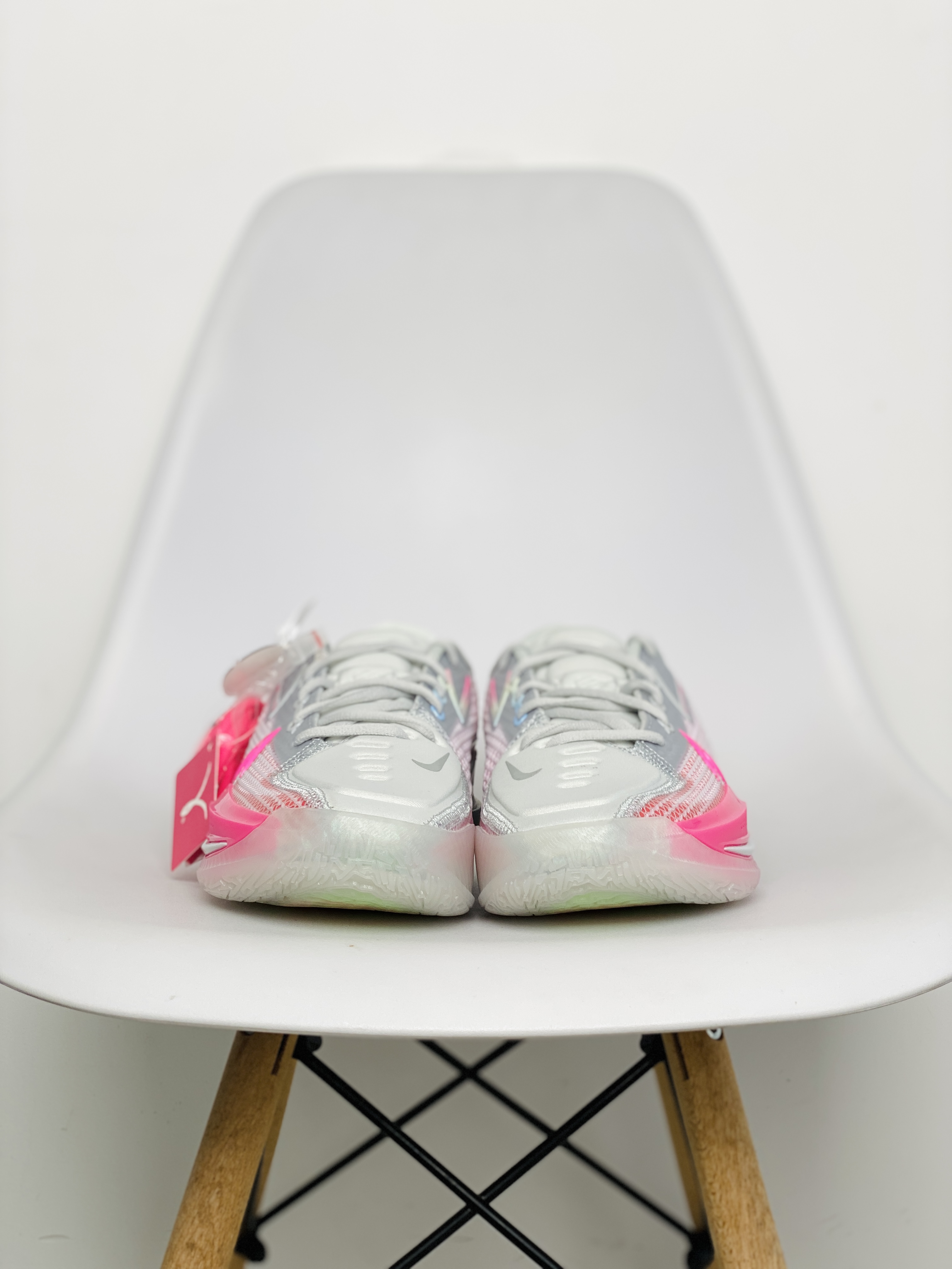 灭世纯原 GT Cut 乳腺癌 低筒 篮球鞋 球鞋 实战鞋 全掌气垫 TPU抗扭 男鞋 CZ0175-008