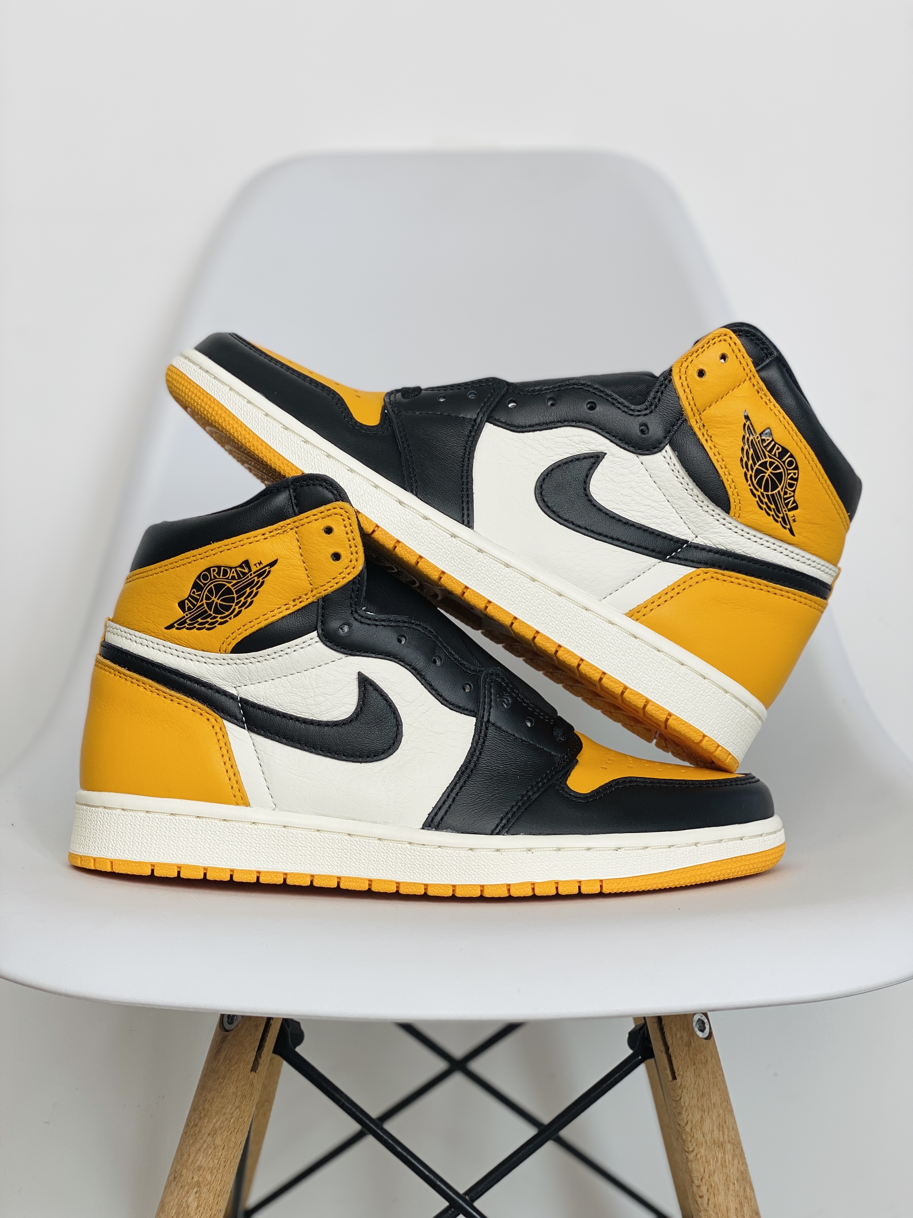 Air Jordan 1 AJ1 Retro High  OG Taxi 黑黄脚趾 出租车  高筒 休闲鞋 男鞋 板鞋  555088-711