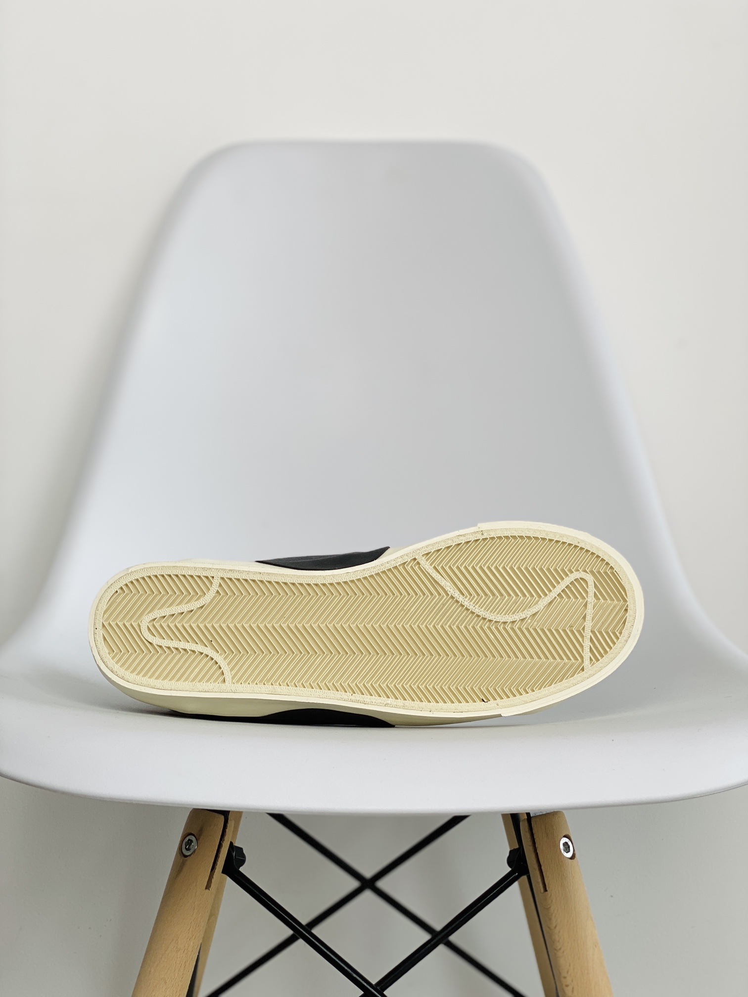 OFF-WHITE Blazer Mid  THE TEN  米白色  高筒  休闲鞋 板鞋 男鞋 女鞋 AA3832-100