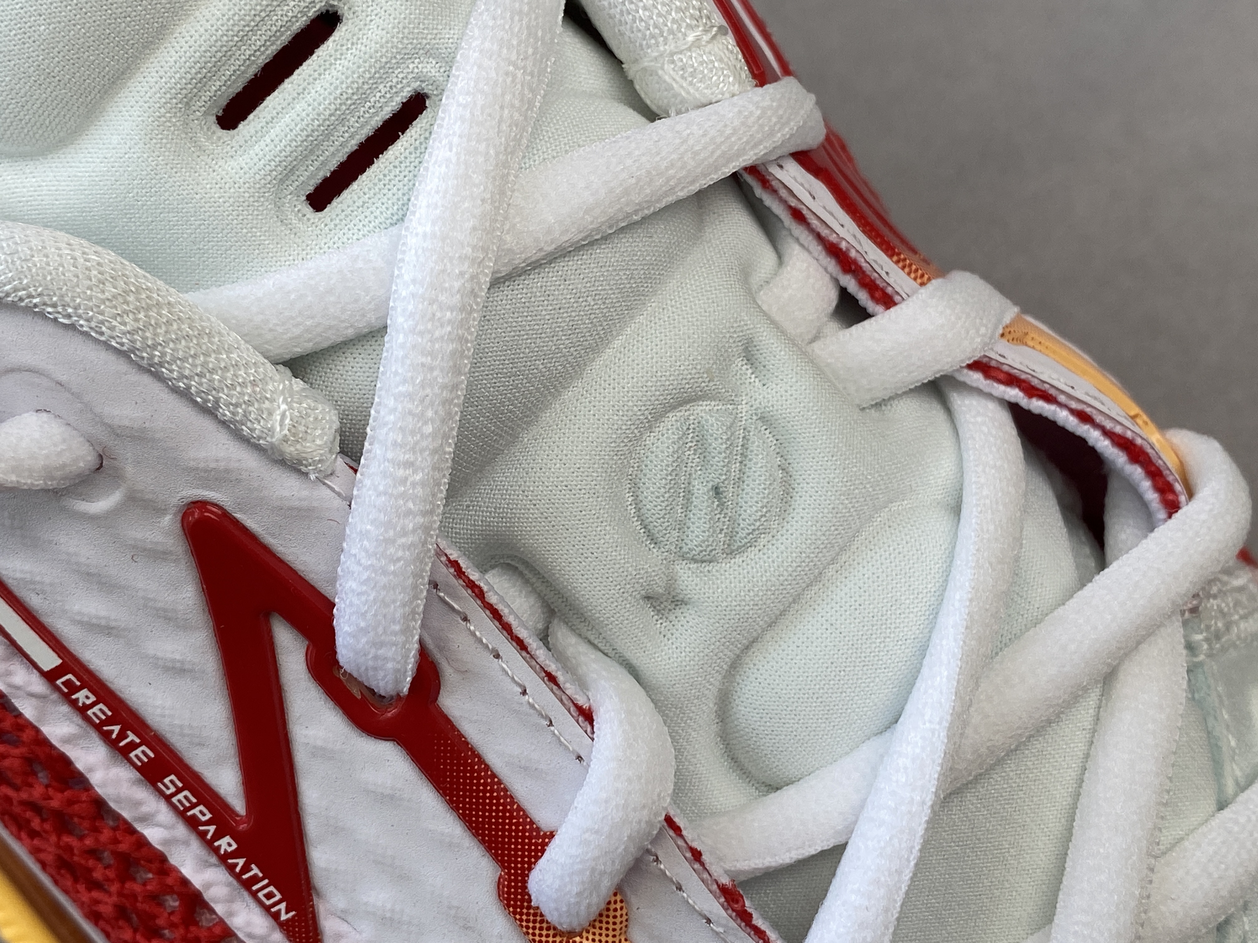 外贸 GT Cut 白红 低筒 篮球鞋 球鞋 实战鞋 全掌气垫 TPU抗扭 男鞋 CZ0176-100