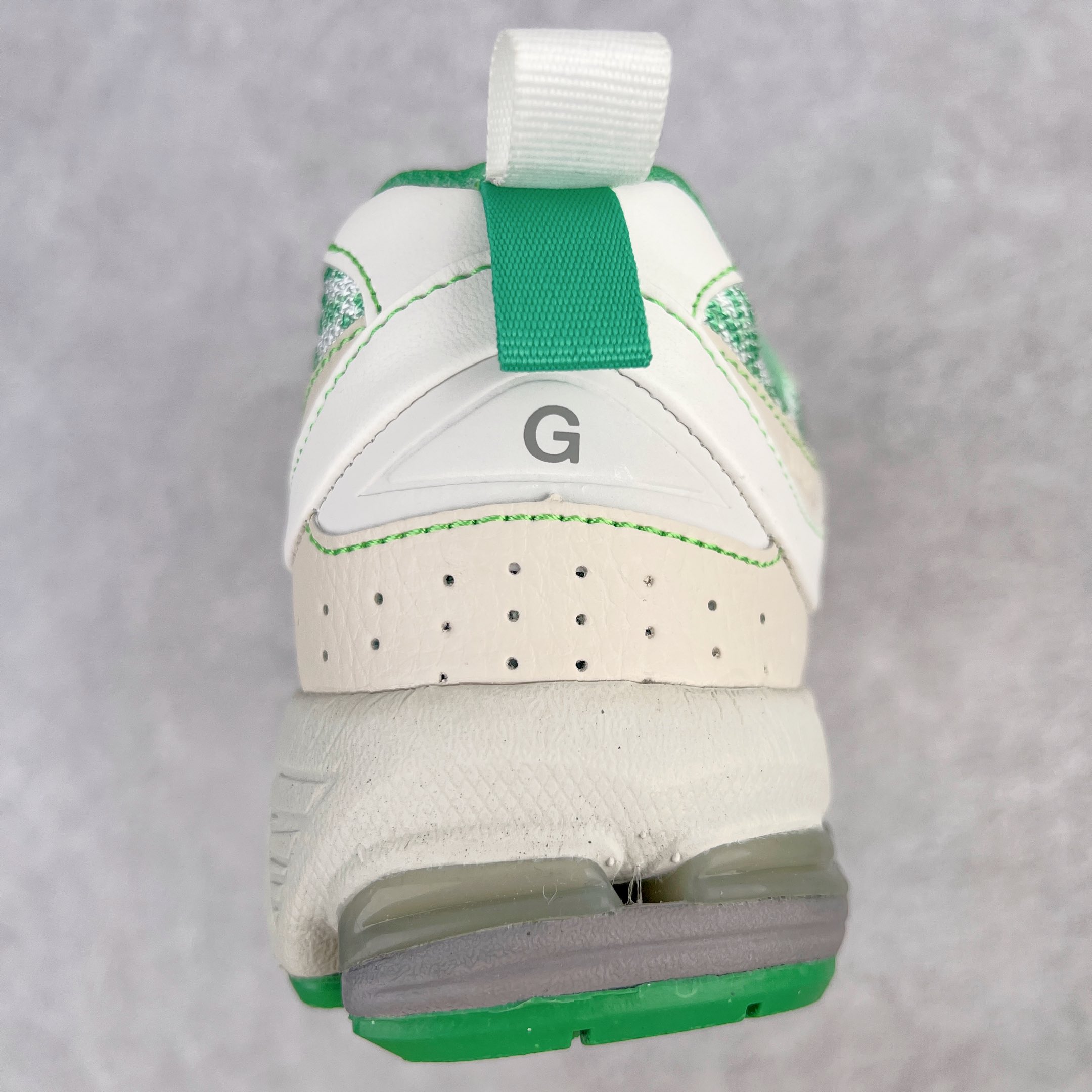 New Balance 2002R 白绿 低筒 跑步鞋 运动鞋 休闲鞋 男鞋 女鞋 