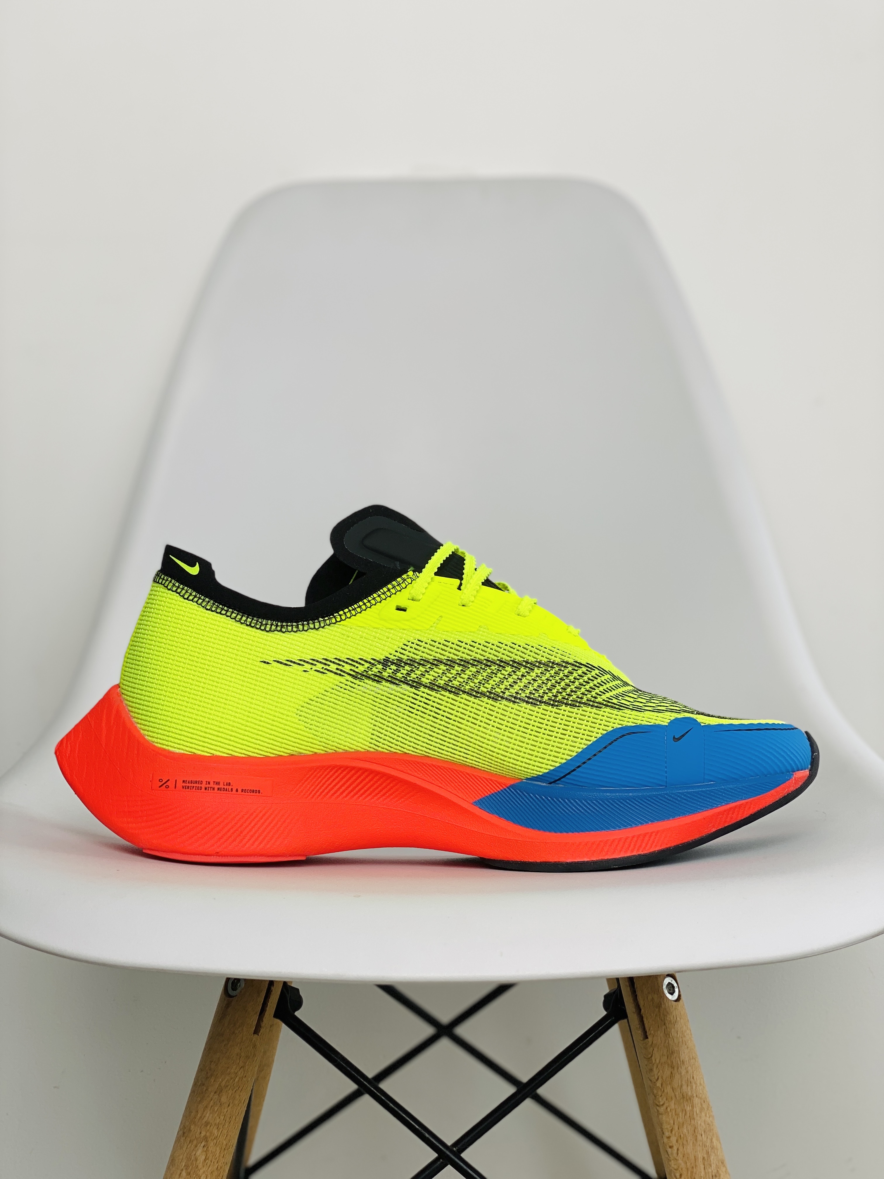 zoomX Vaporfly Next% 2 紅藍綠 低筒 减震防滑 运动鞋 跑步鞋 男鞋 女鞋 DV3030-700