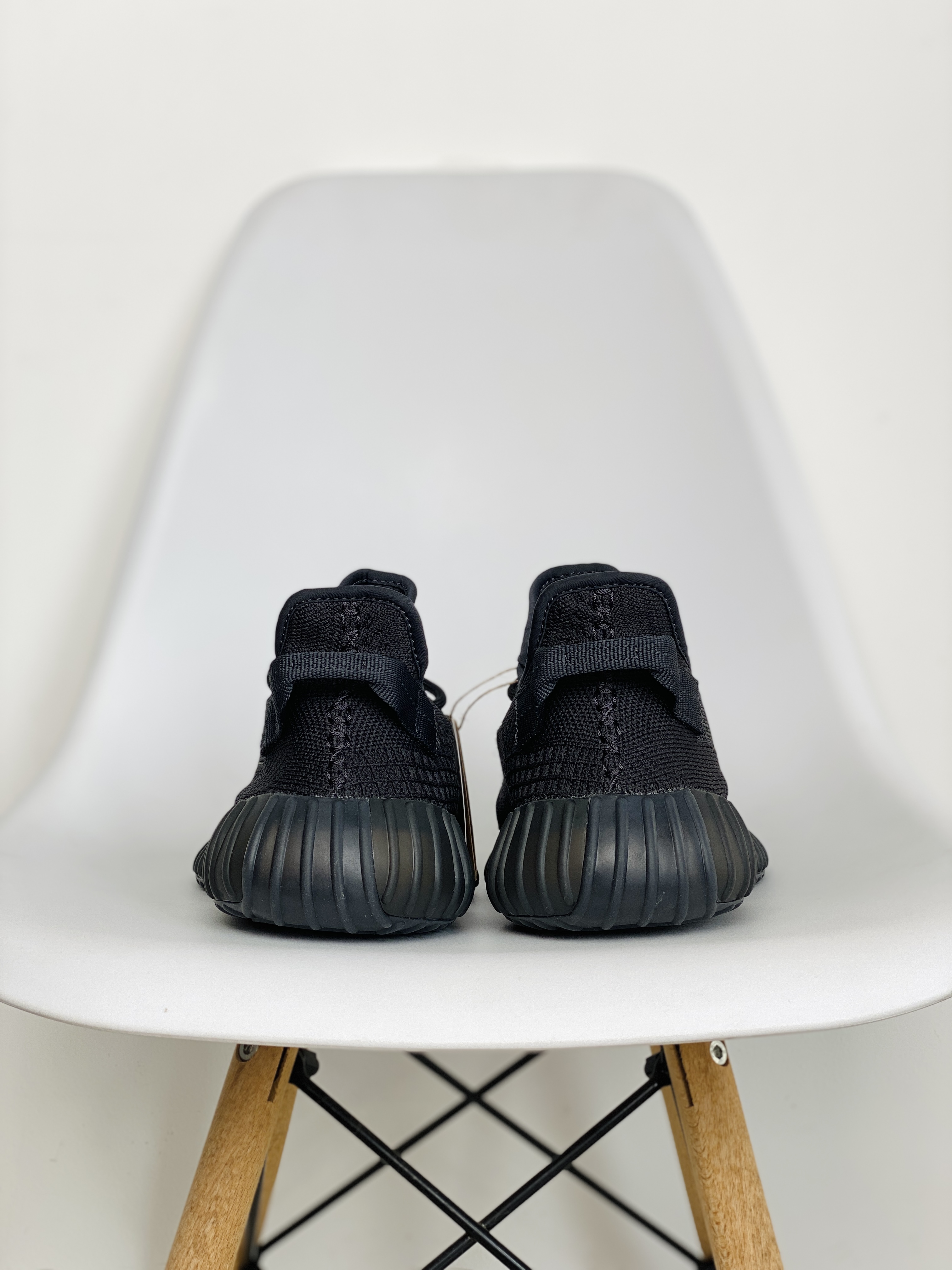 adidas originals Yeezy Boost 350 V2 Onyx 黑色 瑪瑙 低筒 休闲鞋 运动鞋 男鞋 女鞋 HQ4540