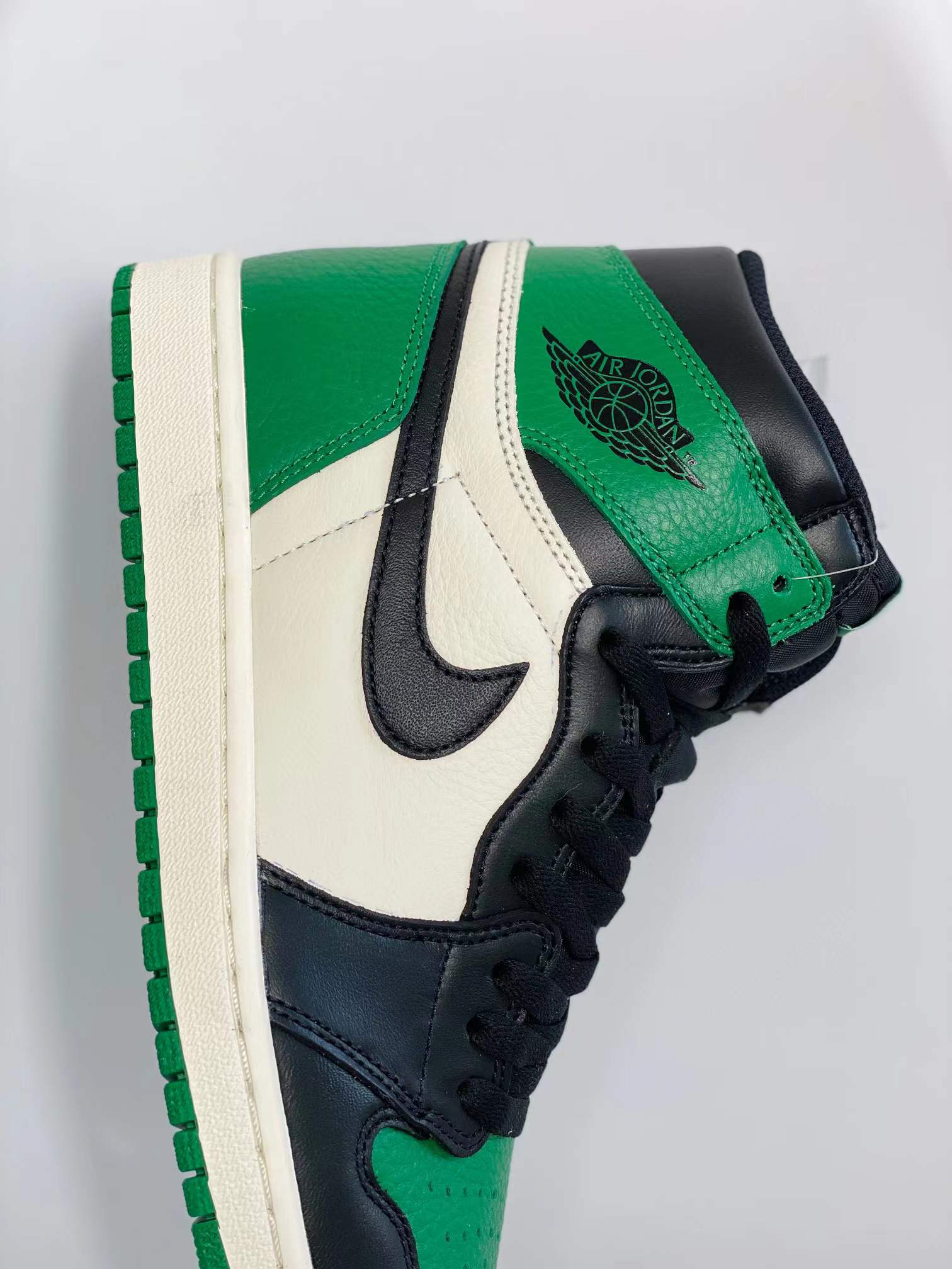 Air Jordan 1 AJ1 Retro Oine Green 黑綠腳趾 篮球鞋 高筒 休闲鞋 男鞋 板鞋  555088-302