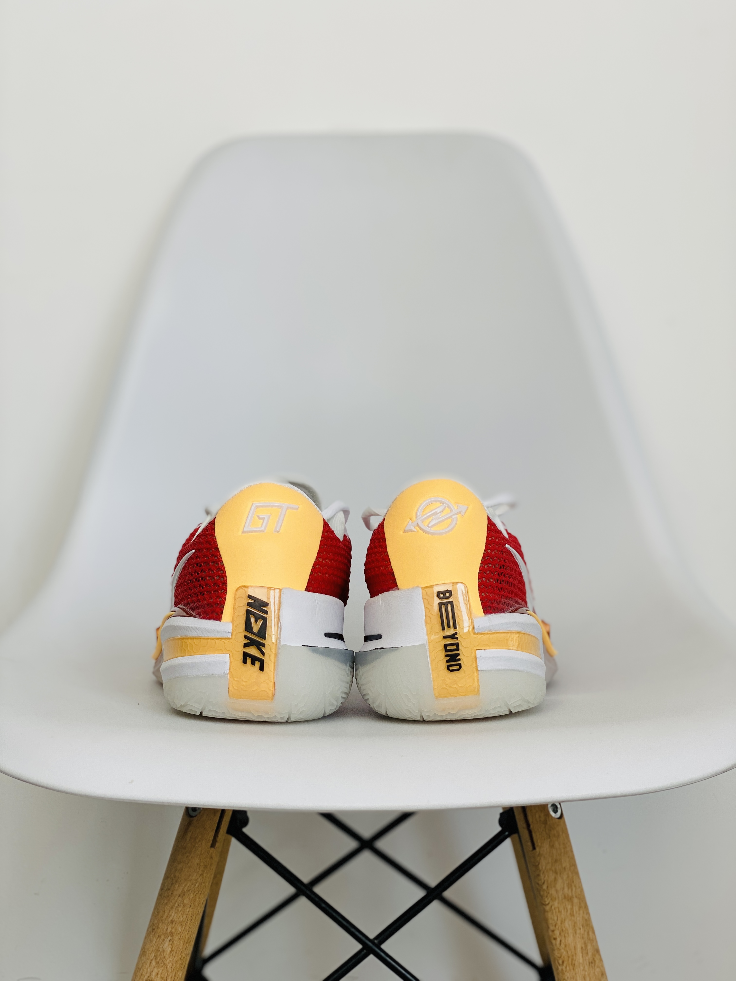 外贸 GT Cut 白红 低筒 篮球鞋 球鞋 实战鞋 全掌气垫 TPU抗扭 男鞋 CZ0176-100