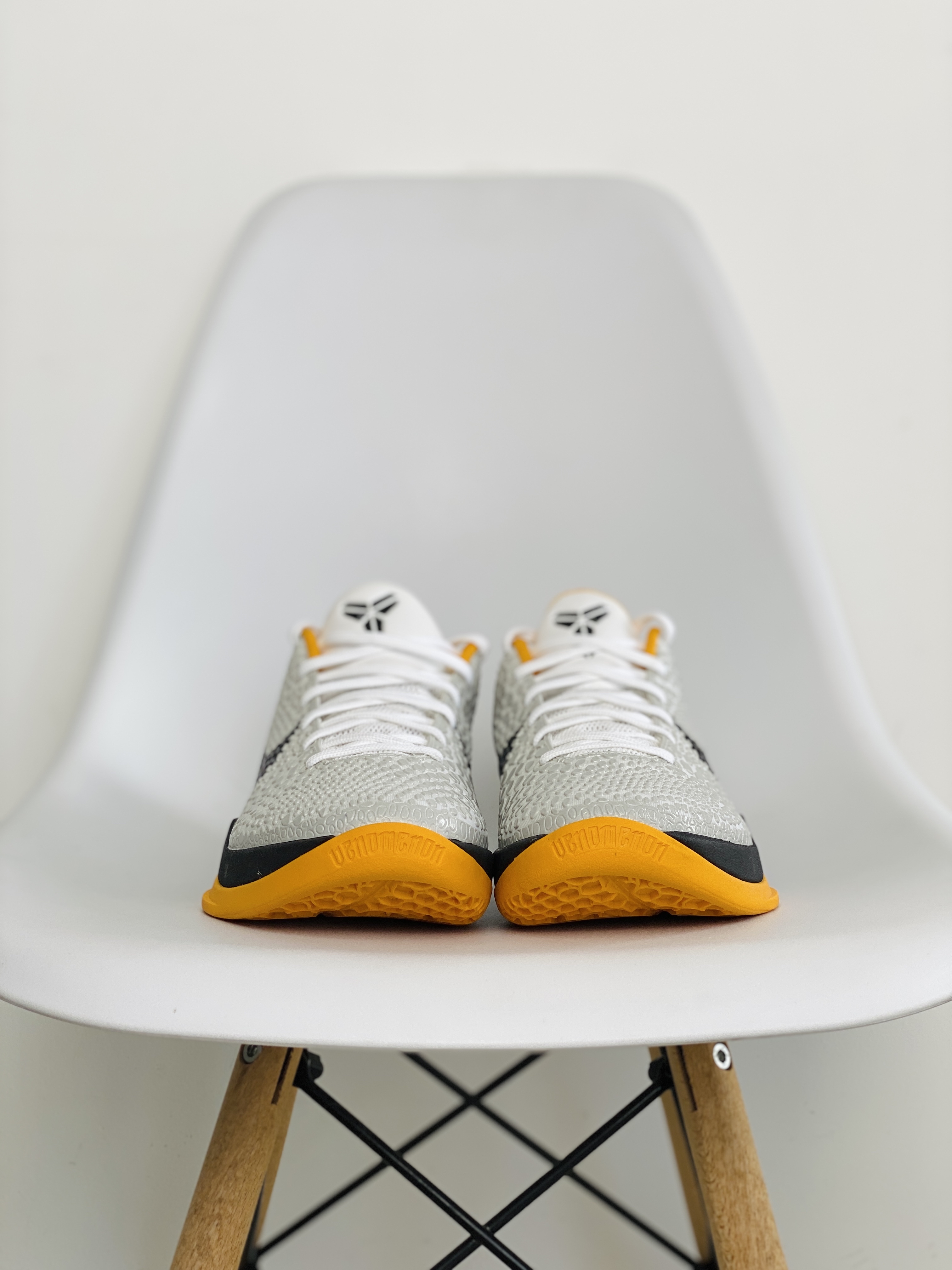 S2外贸 KOBE6 White Del Sol 季後賽 2021復刻 前掌氣墊 科比 6 低筒 球鞋 籃球鞋 實戰鞋 前後氣墊 真碳板 男鞋 CW2190-100