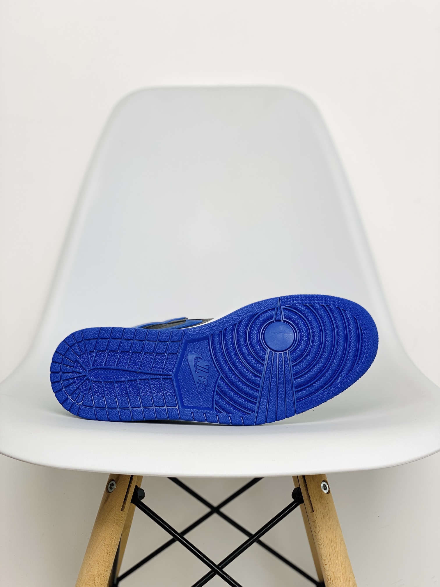 Air Jordan 1 AJ1 Retro Black Royal Blue 皇家蓝 高筒 休闲鞋 男鞋 板鞋  555088-085