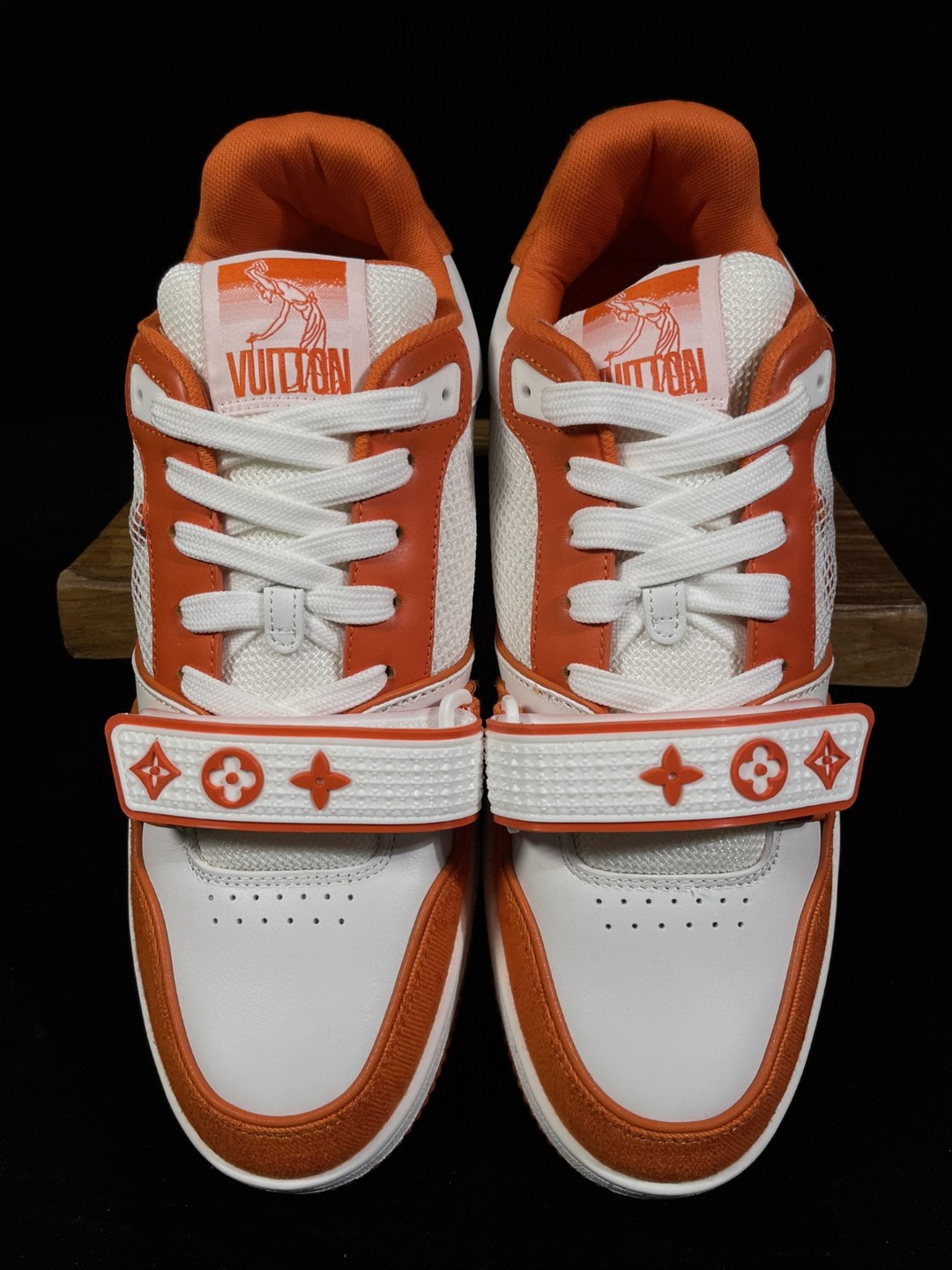 Louis Vuitton 路易威登 Trainer 魔术贴 白橙 休闲鞋 板鞋 运动鞋 男鞋 女鞋 1A9ZBI