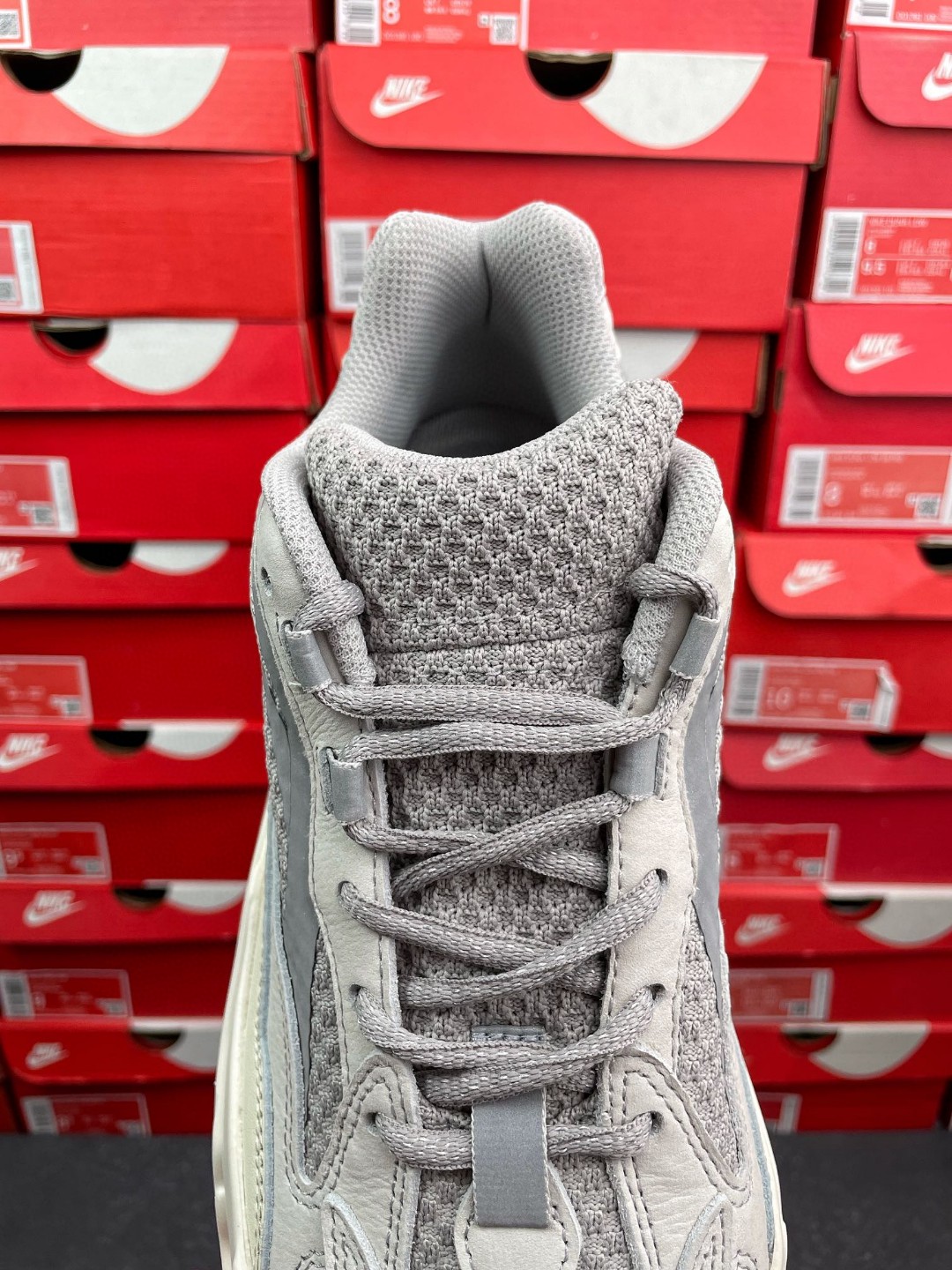 adidas originals Yeezy Boost 700V2 Static 灰白 低筒 休闲鞋 运动鞋 老爹鞋 男鞋 女鞋 EF2829