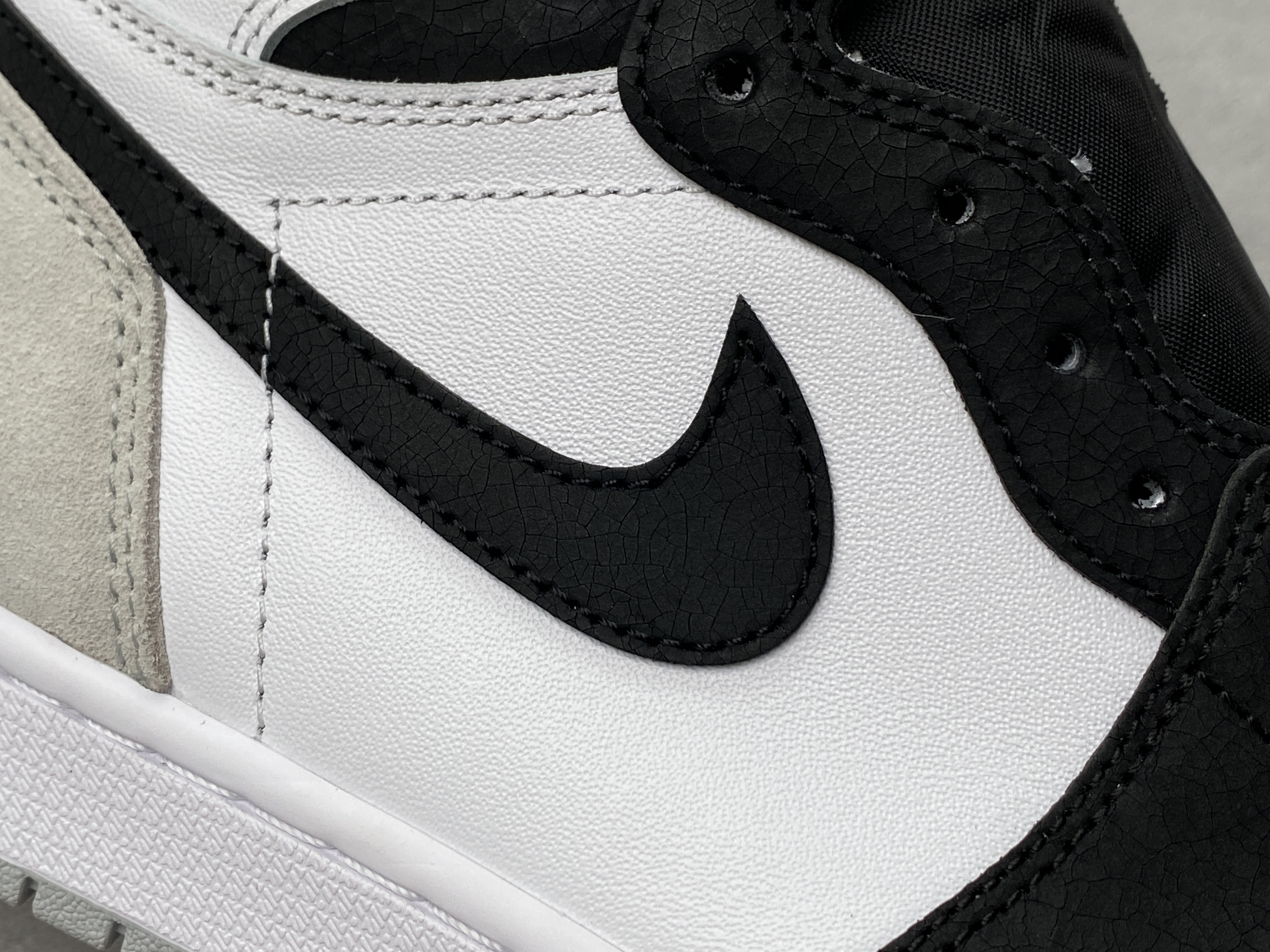 Air Jordan 1 AJ1 Retro OG Bleached Coral  黑灰脚趾 高筒 休闲鞋 男鞋 板鞋  555088-108