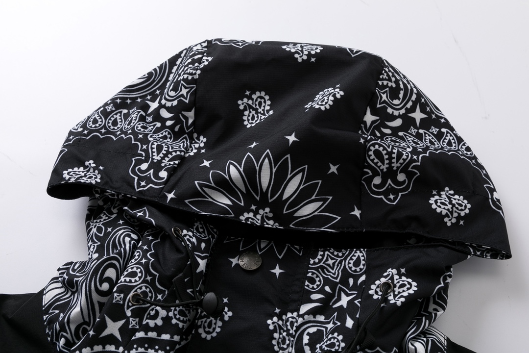 Supreme The North Face 14FW Bandana Mountain Jacket  Black 聯名款 黑色 變形蟲 腰果花 连帽冲锋衣 夾克 防水 防風 外套 男款 女款 SUP-FW14-636