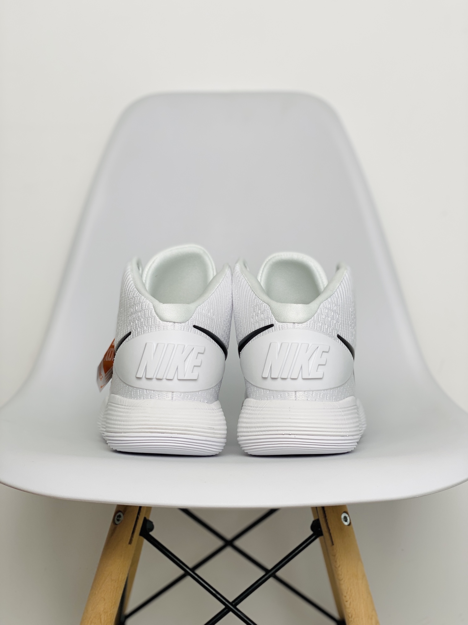 Hyperdunk 2017 TB React White Black 贝多芬 白黑  高筒 减震防滑 实战鞋 篮球鞋 男鞋 897808-100