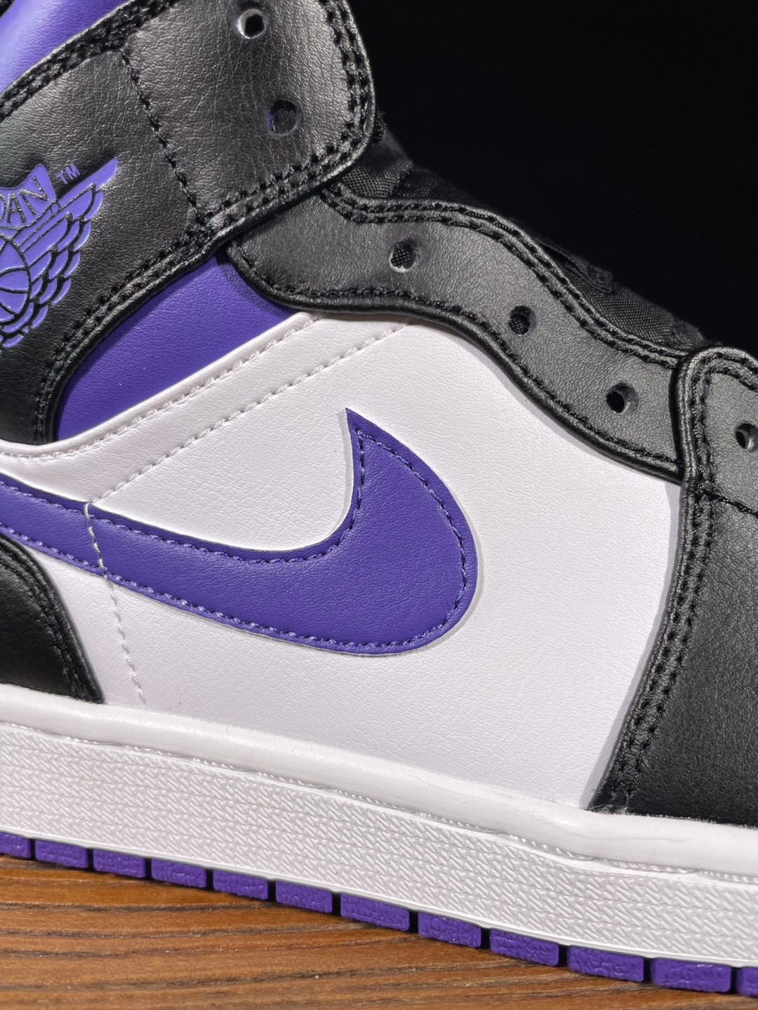 Air Jordan 1 Mid AJ1 黑白紫 篮球鞋 运动鞋 休闲鞋 男鞋  554724-095