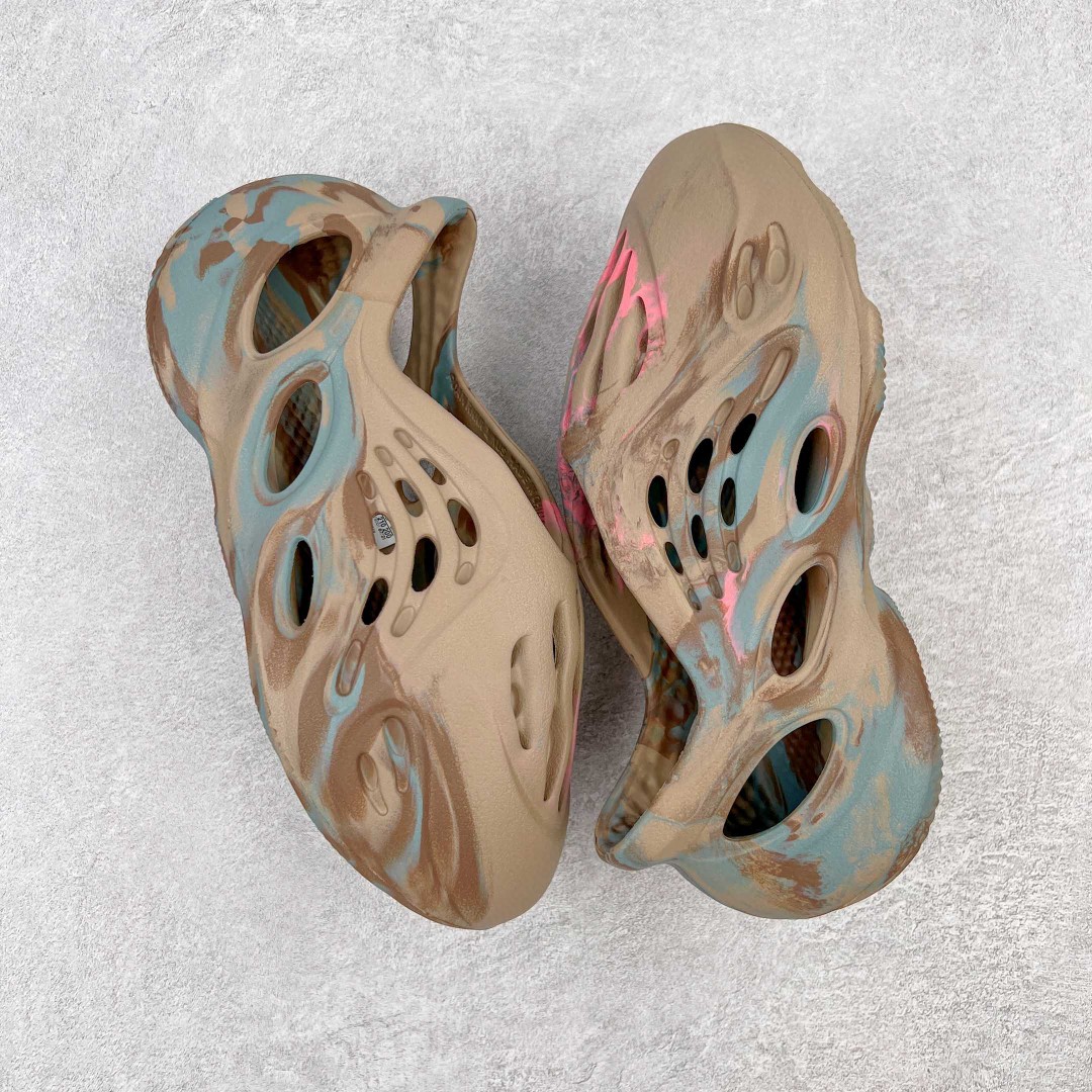 adidas originals Yeezy Foam Runner MX Sand Grey 蓝褐粉 低筒 洞洞鞋 休闲鞋 拖鞋 童鞋 GY3970