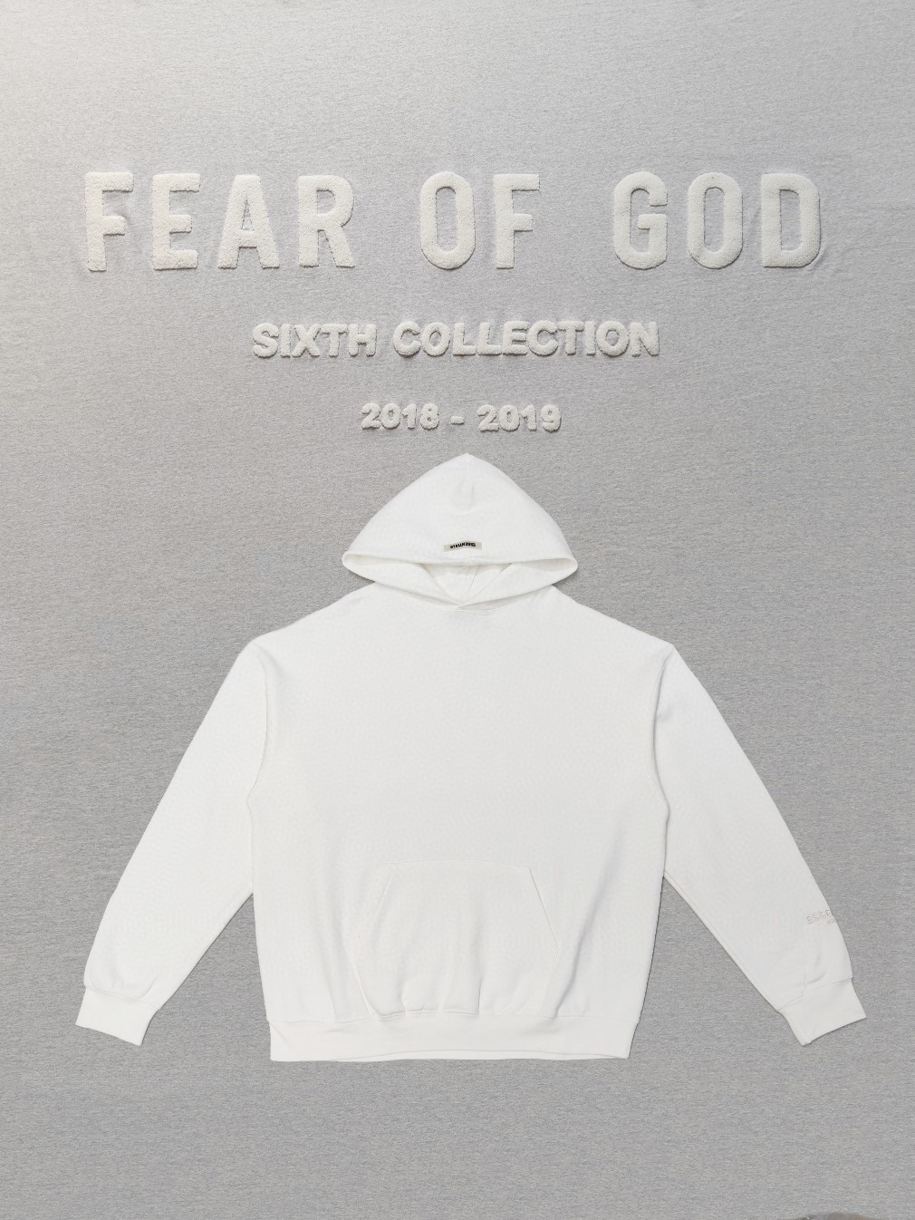Fear of God Essentials 洛杉矶系列 背后字母徽标 Logo 黑色 白色 灰色 连帽卫衣 加绒 套头 外套 长袖 男女同款 FOG-FW19-115