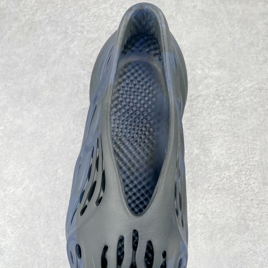 adidas originals Yeezy Foam Runner Mineral Blue 矿物蓝 午夜蓝 运动凉鞋 洞洞鞋 拖鞋 室内室外拖 男鞋 女鞋  GV7903