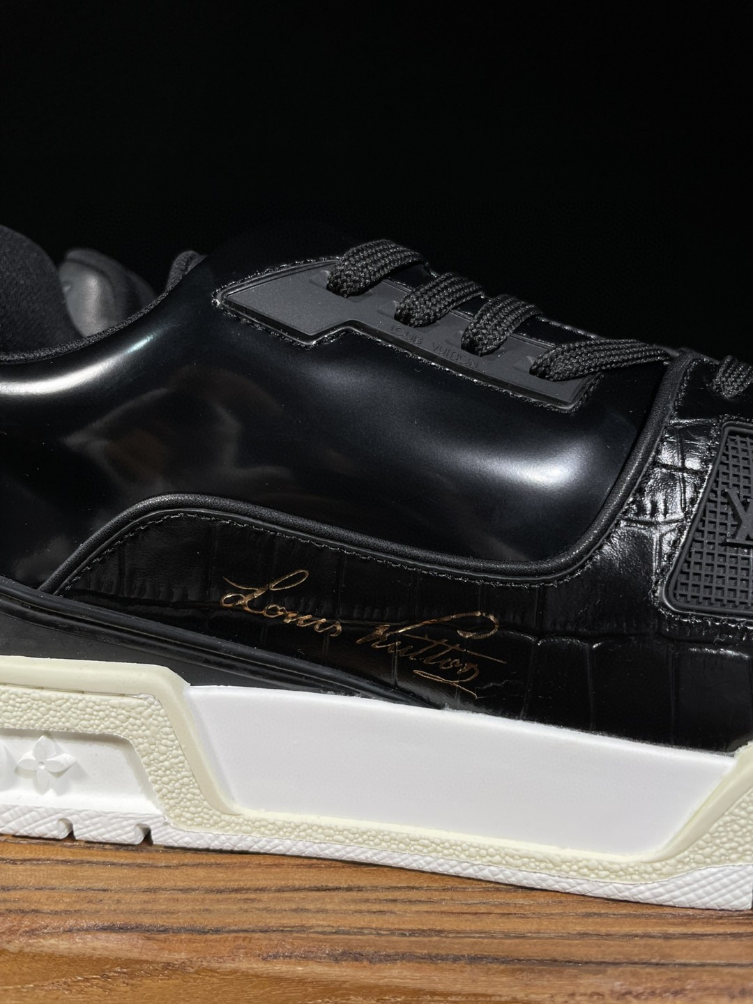 Louis Vuitton 路易威登 Trainer 黑色 低筒 休闲鞋 板鞋 运动鞋 男鞋 女鞋 