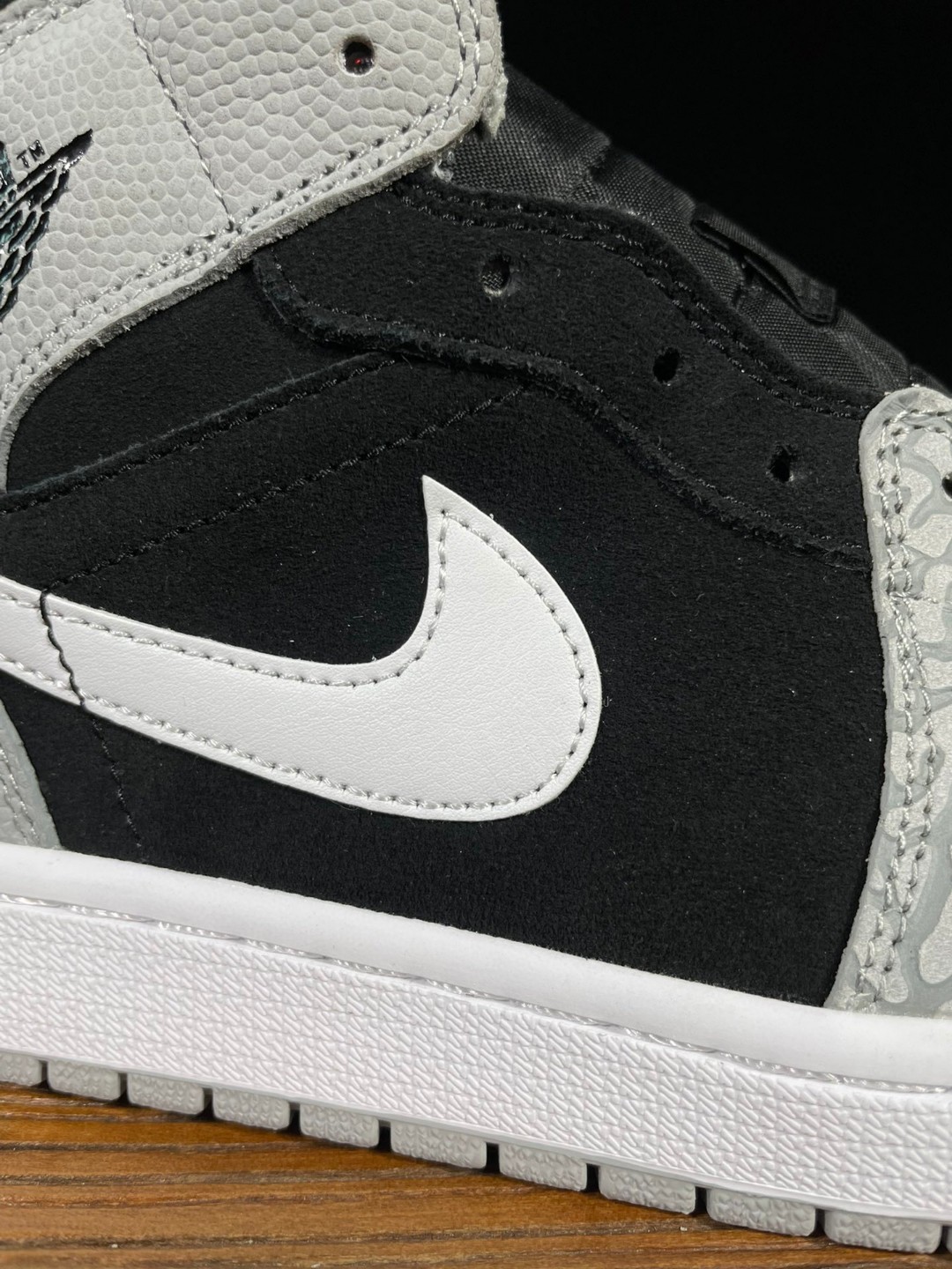 Air Jordan 1 Mid AJ1 SE Elephant Toe 黑灰 爆裂纹 大象 篮球鞋 运动鞋 休闲鞋 男鞋 女鞋 DM1200-016