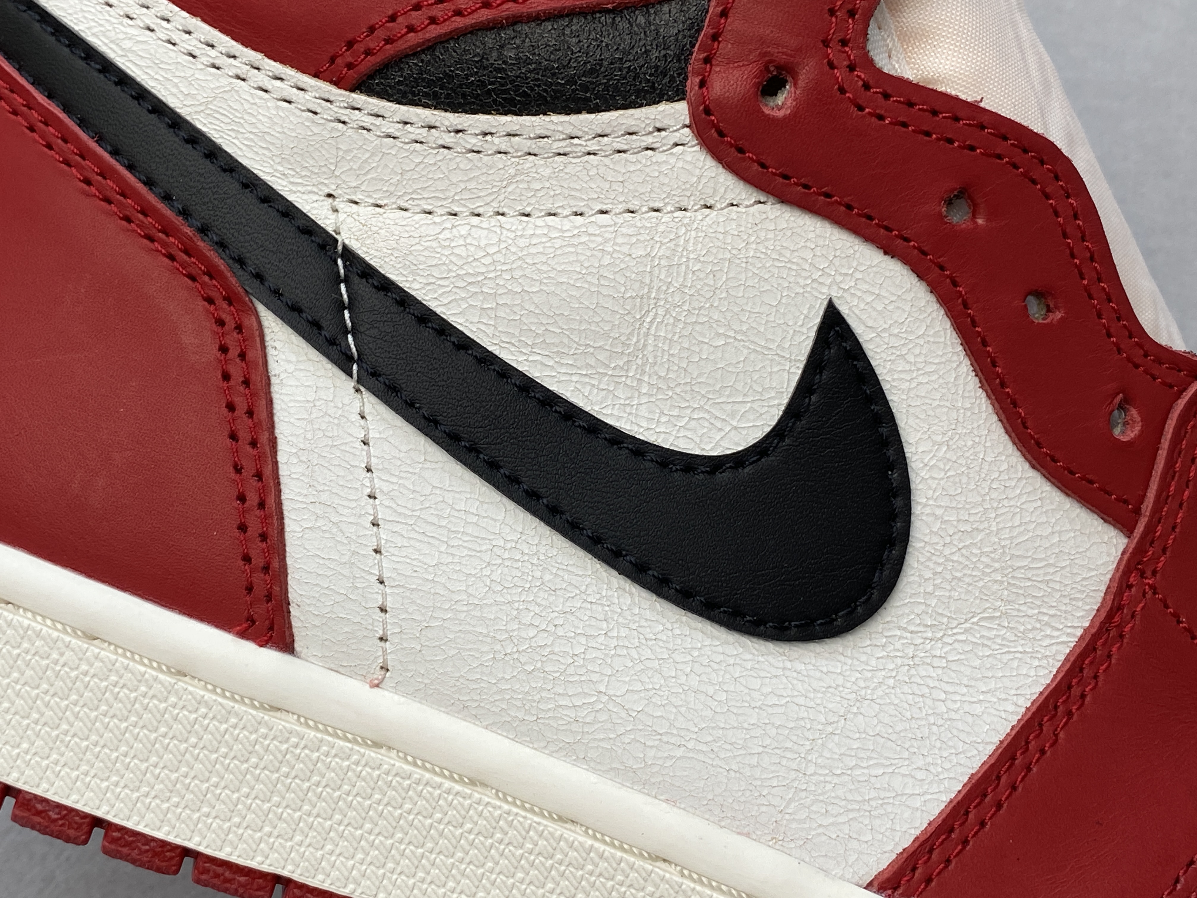 Air Jordan 1 AJ1 Chicago Reimagined 復刻芝加哥 白紅 2022 高筒 休闲鞋 男鞋 板鞋  DZ5485-612