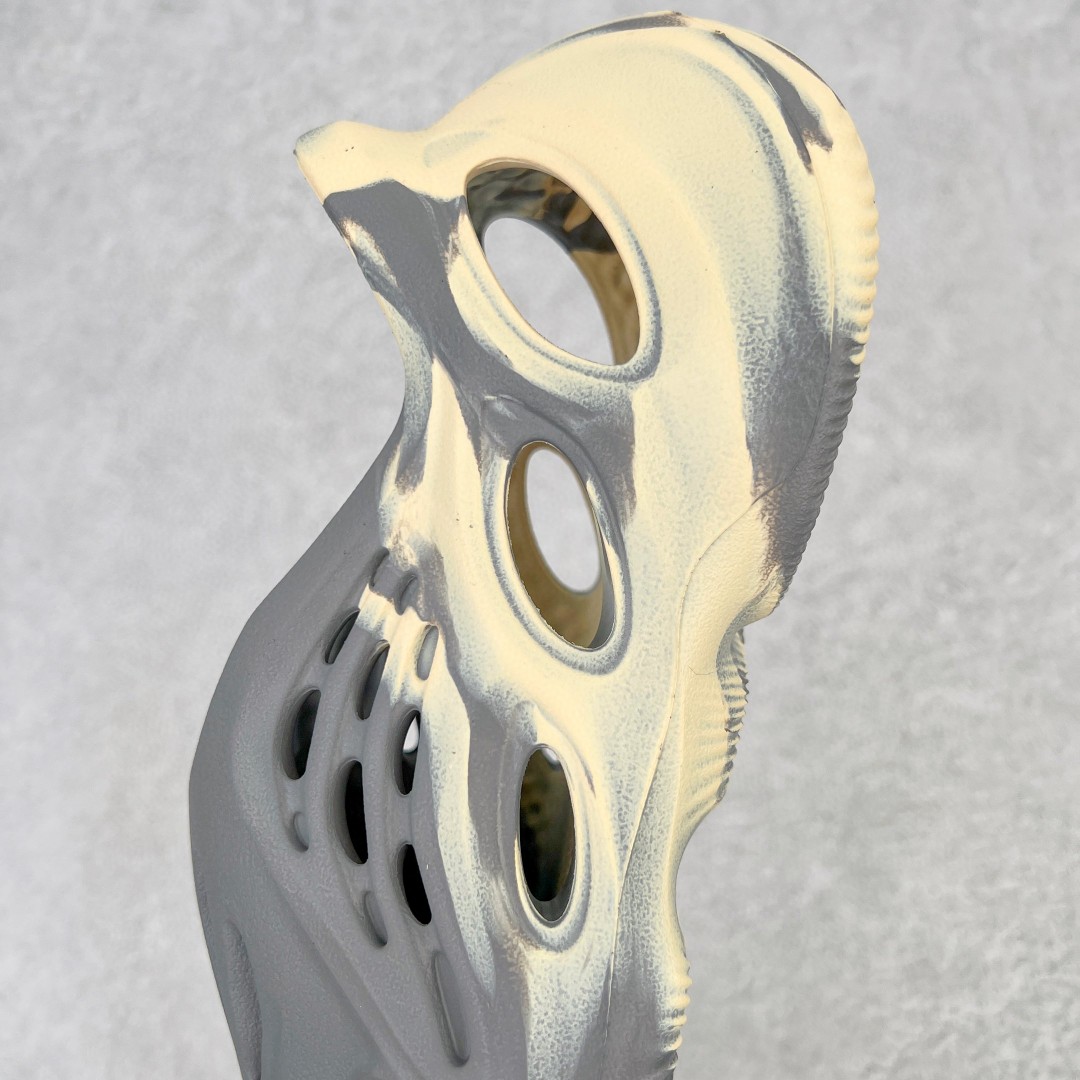 adidas originals Yeezy Foam Runner 迷彩 低筒 洞洞鞋 休闲鞋 拖鞋 童鞋 GX8507