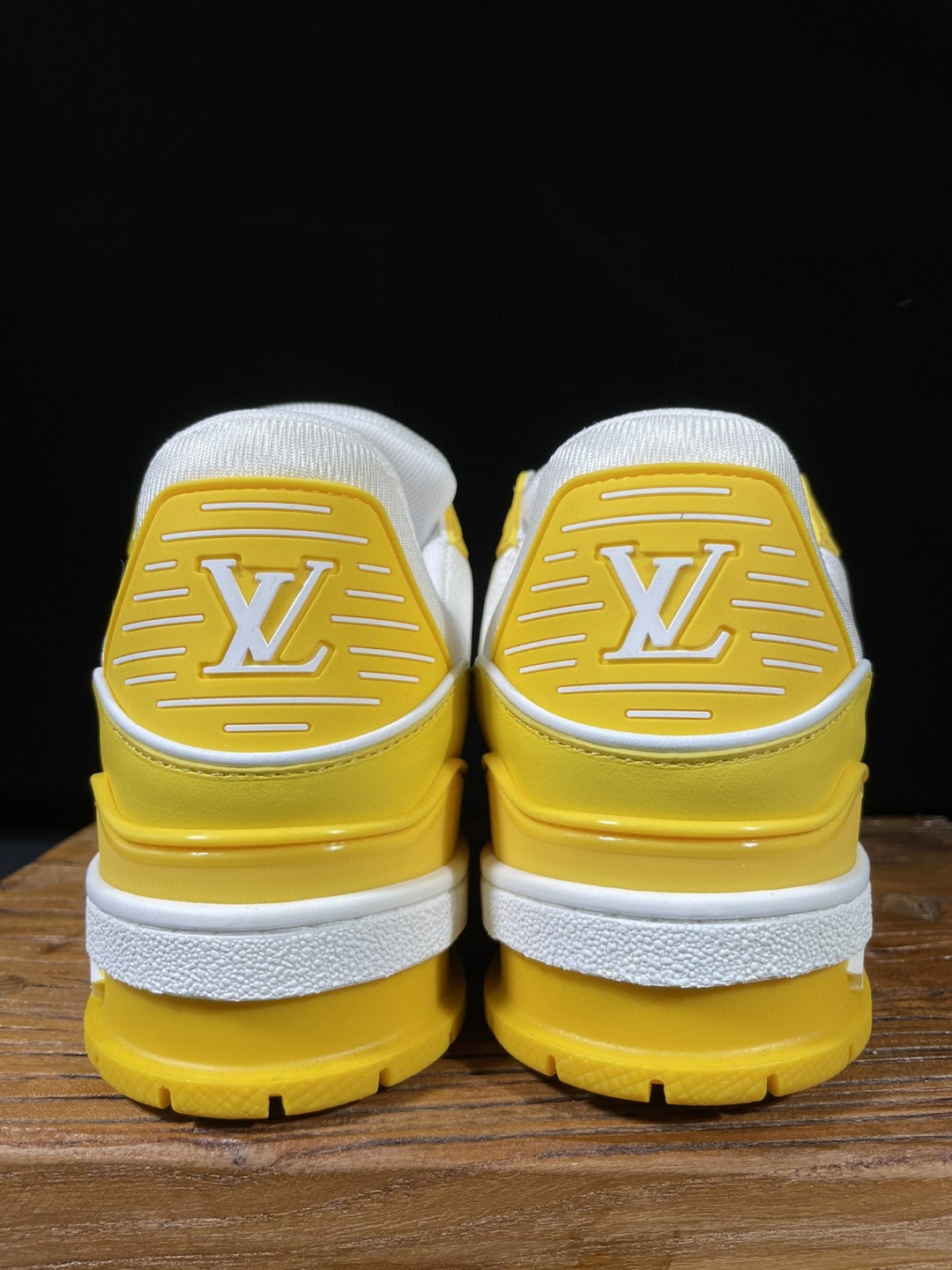 Louis Vuitton 路易威登 Trainer 白黄 低筒 休闲鞋 板鞋 运动鞋 男鞋 女鞋 