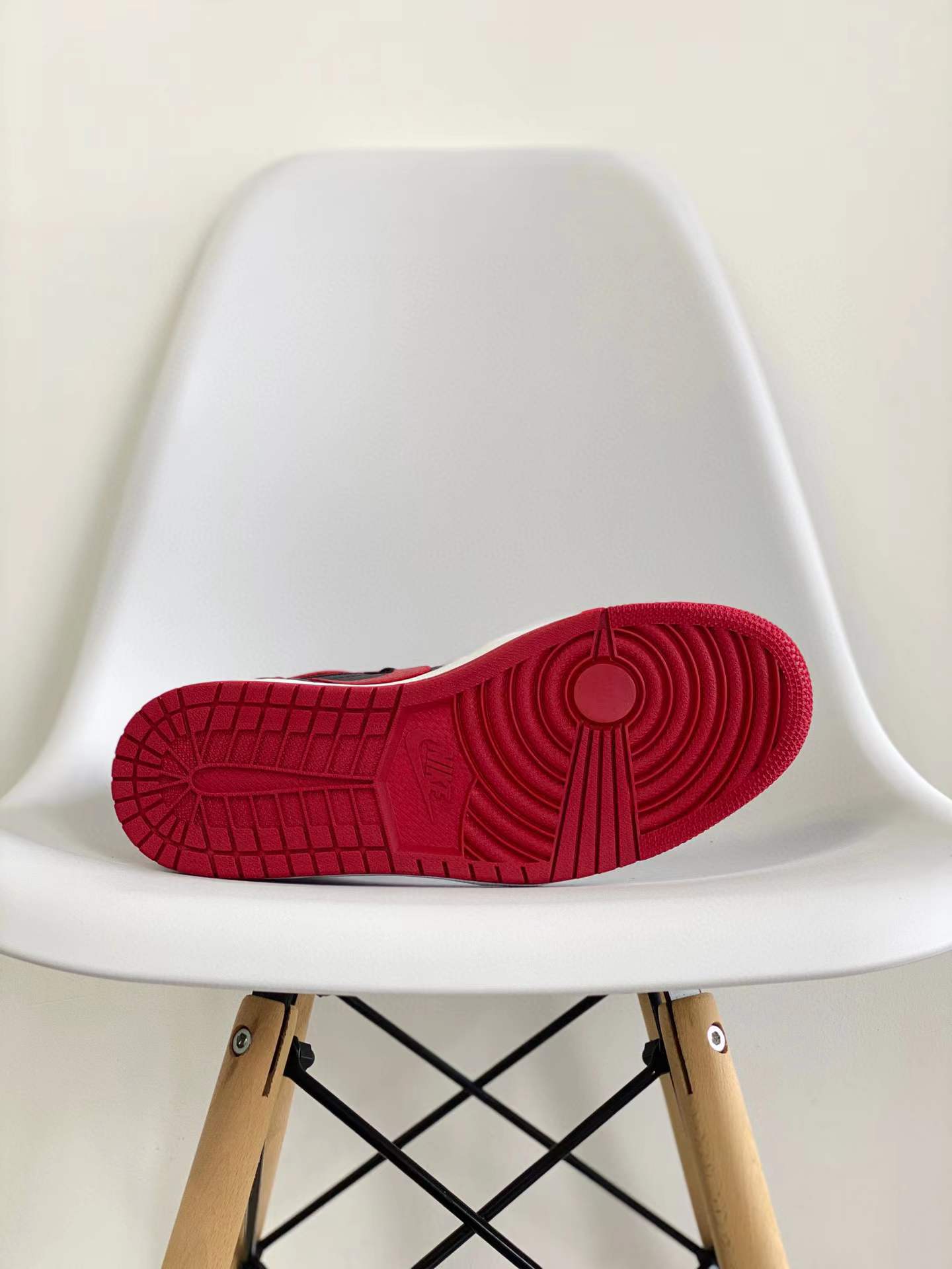 Air Jordan 1 AJ1 Retro Bred Banned 黑紅 禁穿 篮球鞋 高筒 休闲鞋 男鞋 板鞋  555088-001