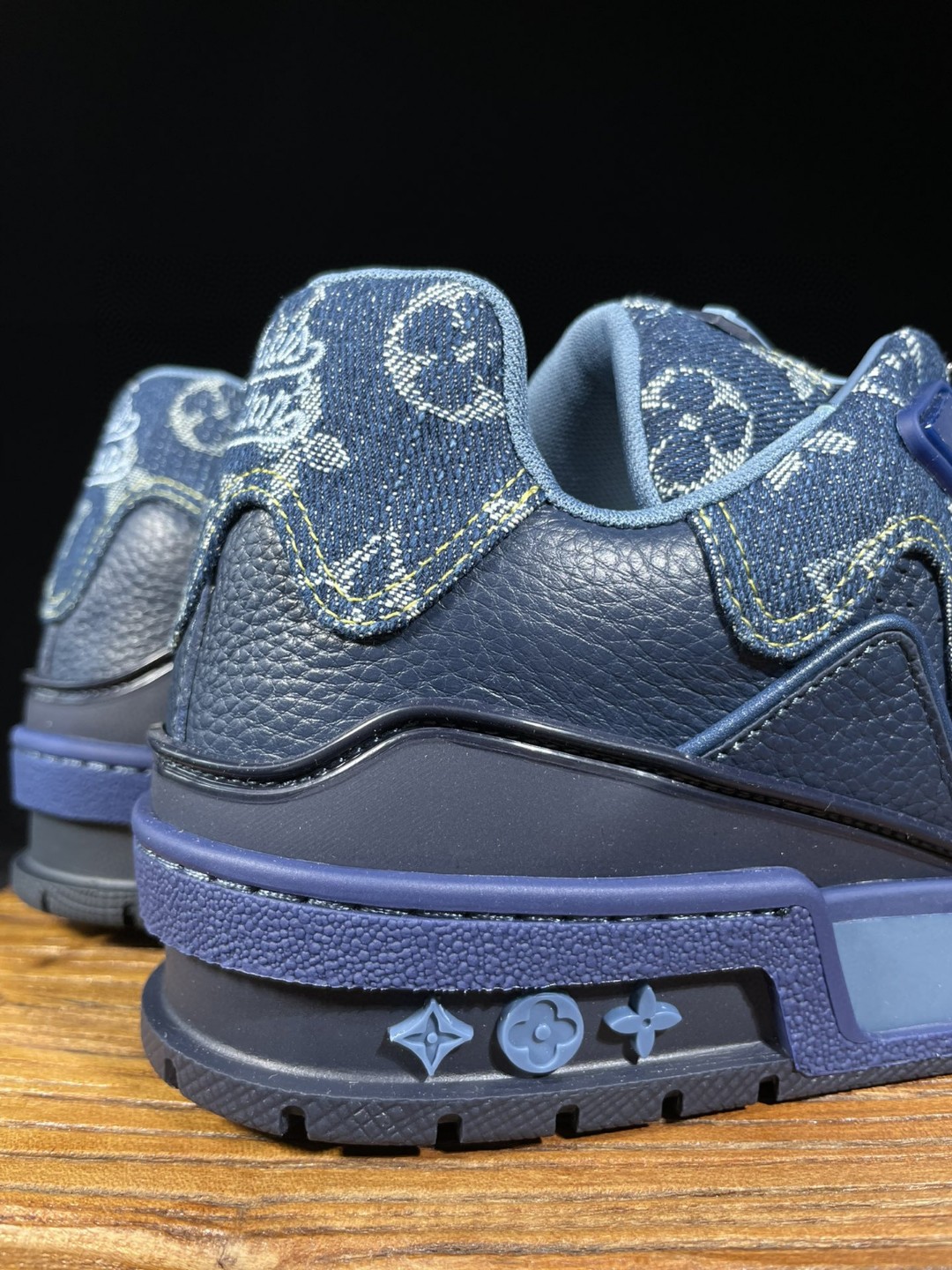 Nigo Louis Vuitton 路易威登  Nigo2 联名款 Trainer 蓝色 低筒 休闲鞋 板鞋 运动鞋 男鞋 女鞋 1A9IQ1
