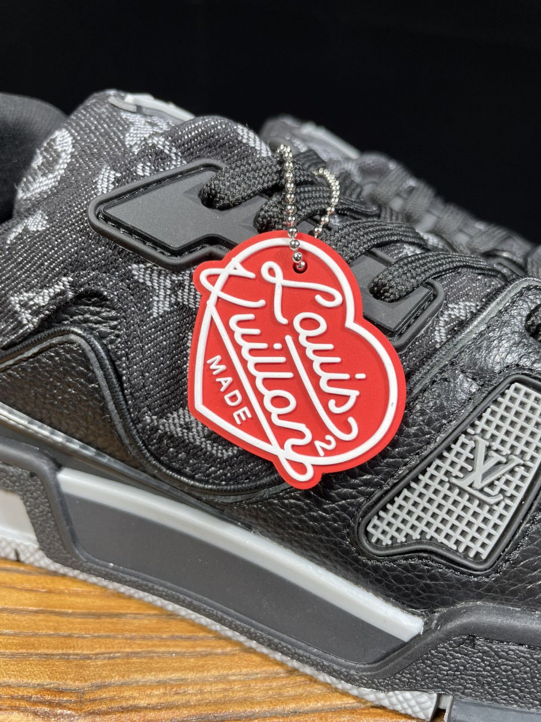 Nigo Louis Vuitton 路易威登 Nigo2 联名款 Trainer 黑色 低筒 休闲鞋 板鞋 男鞋 女鞋 1A9IPH