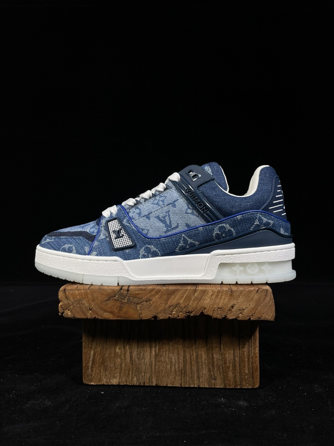 Louis Vuitton 路易威登 Trainer 蓝色 低筒 休闲鞋 板鞋 运动鞋 男鞋 女鞋 1A7S54