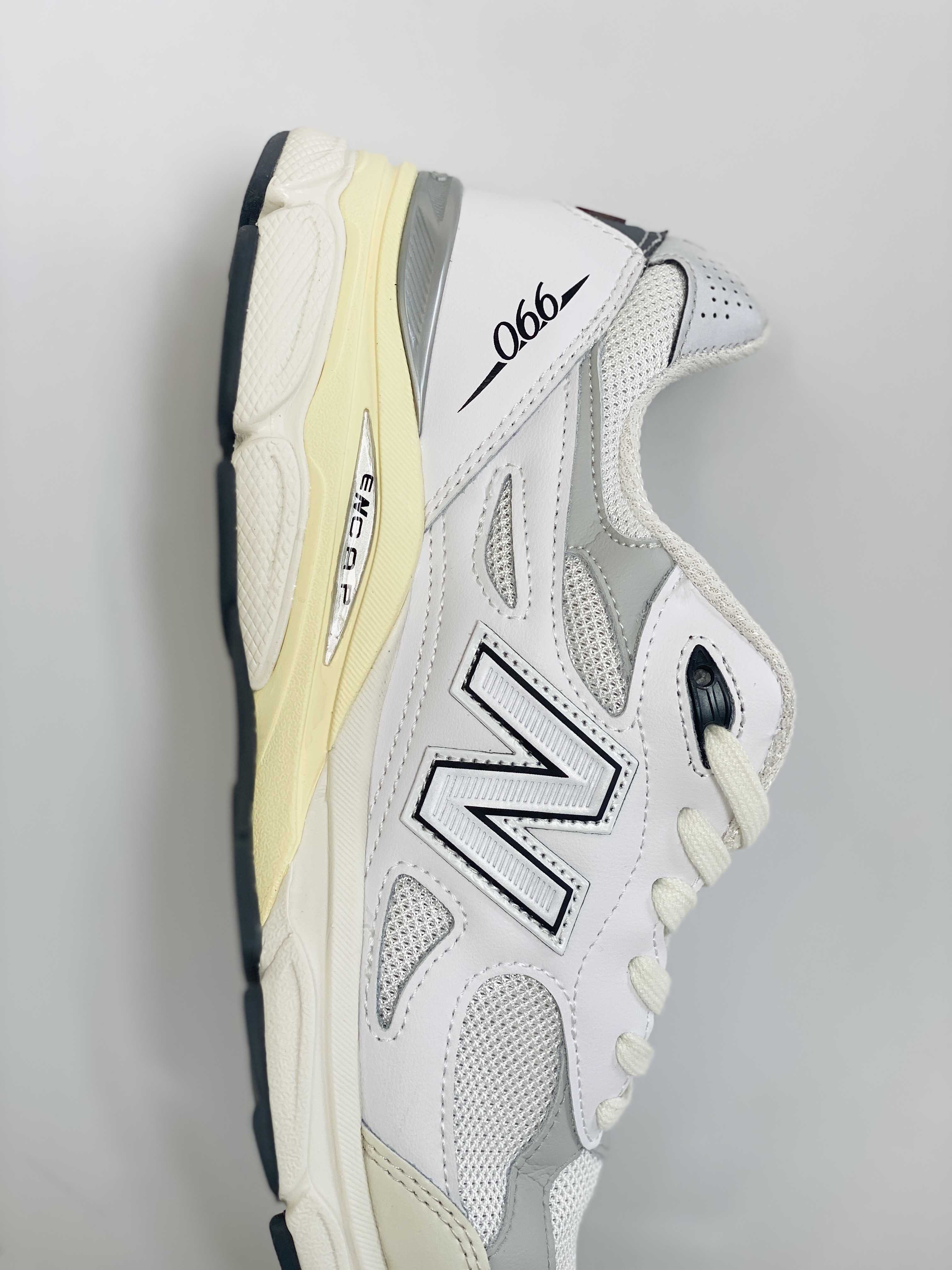 New Balance 990 V3 Teddy Made 白色 低筒 复古跑鞋 休闲鞋 板鞋 运动鞋 男鞋 女鞋 M990AL3