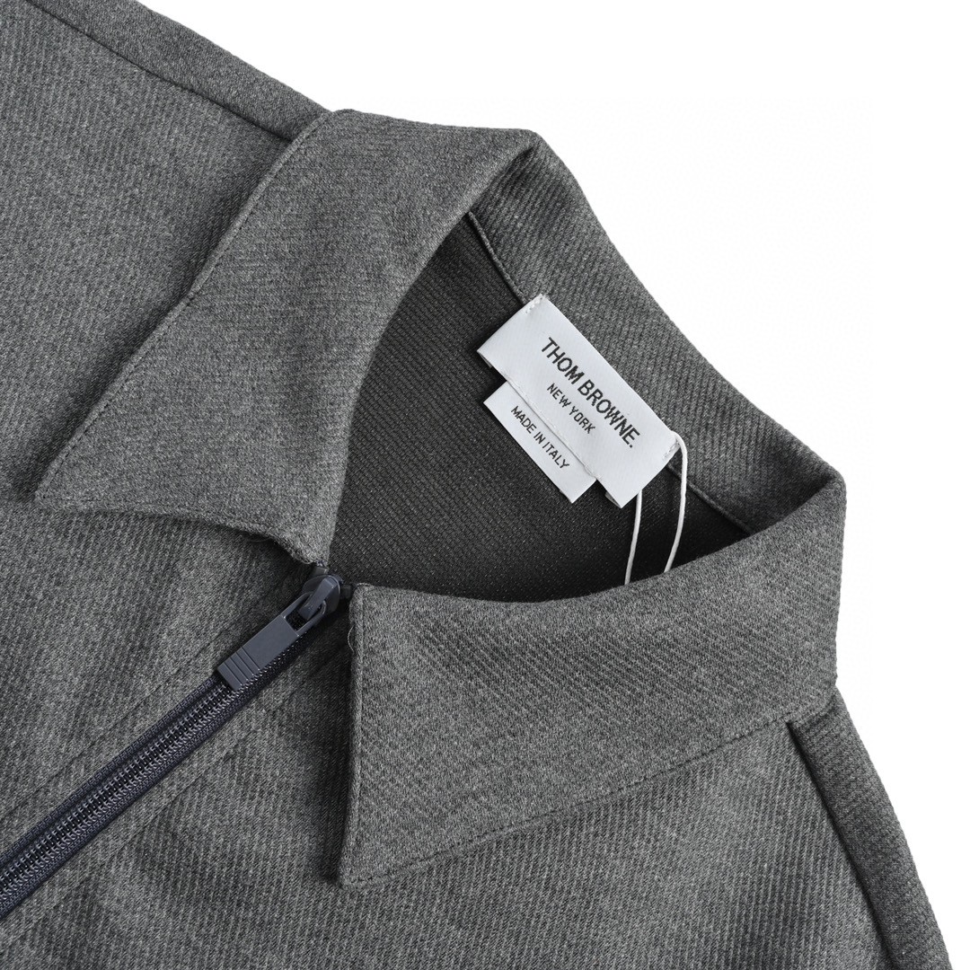 Thom Browne FW21 拉链前贴袋条纹运动夹克 灰色 外套 长袖 秋冬款 男女同款 